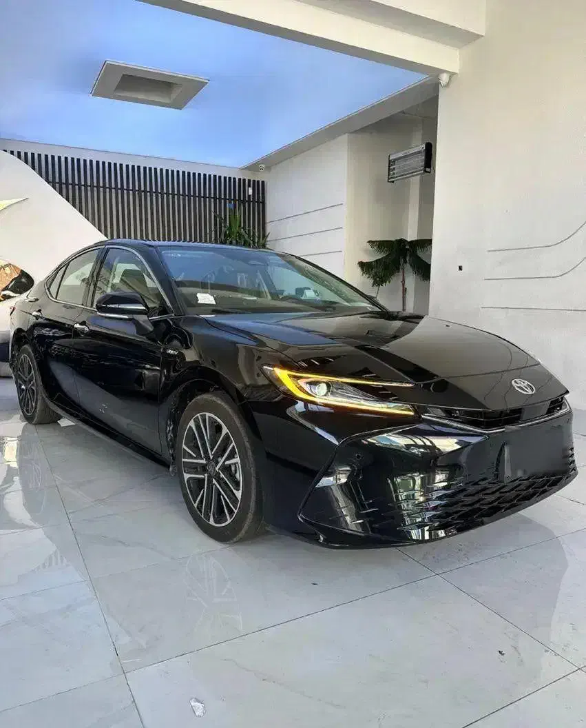 تویوتا کمری ۲۰۲۵ مشکی نسخه فول|خودرو سواری و وانت|تهران, نارمک|دیوار