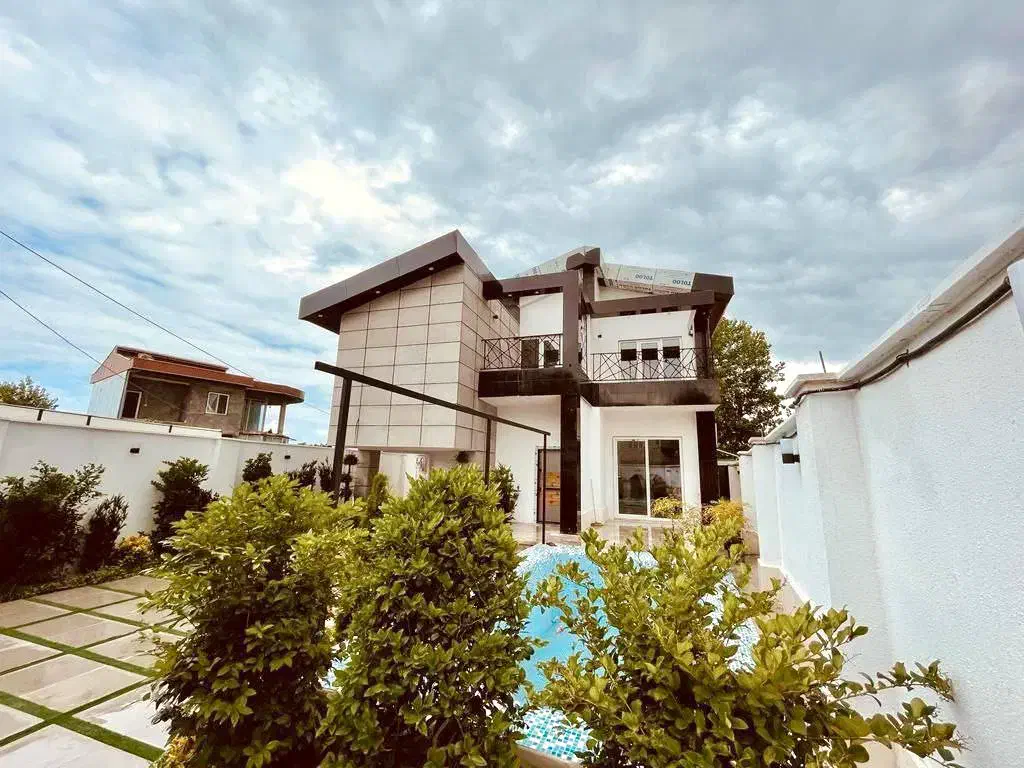 ۲۵۰متر مدرن نوساز(استخر و سند تکبرگ)|فروش خانه و ویلا|بندر انزلی, لیچارگی حسن رود|دیوار