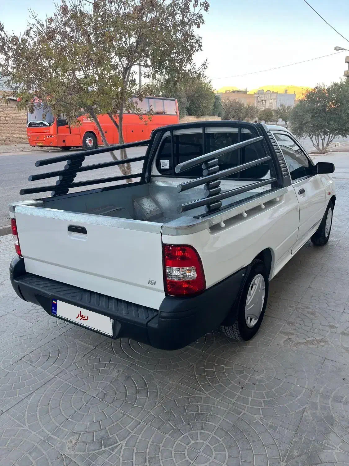 وانت پراید ۴۰۳در نی ریز|خودرو سواری و وانت|نیریز, |دیوار