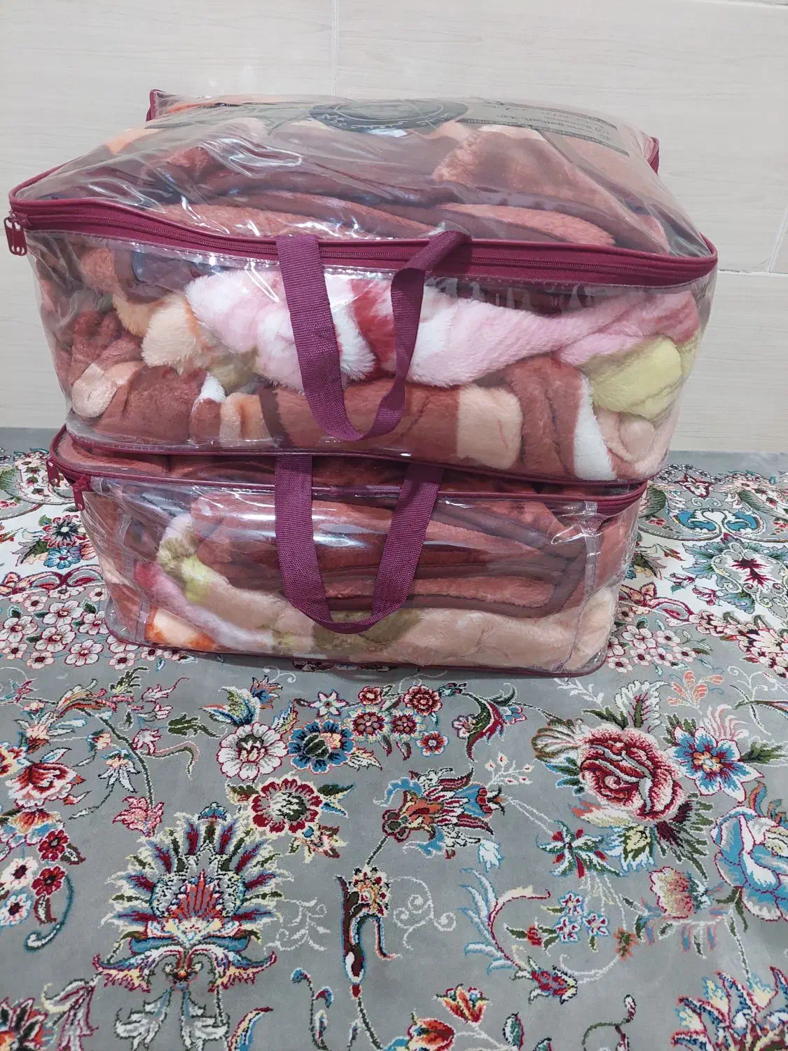 پتوی نو دوعدد|رختخواب، بالش، پتو|بندرعباس, |دیوار