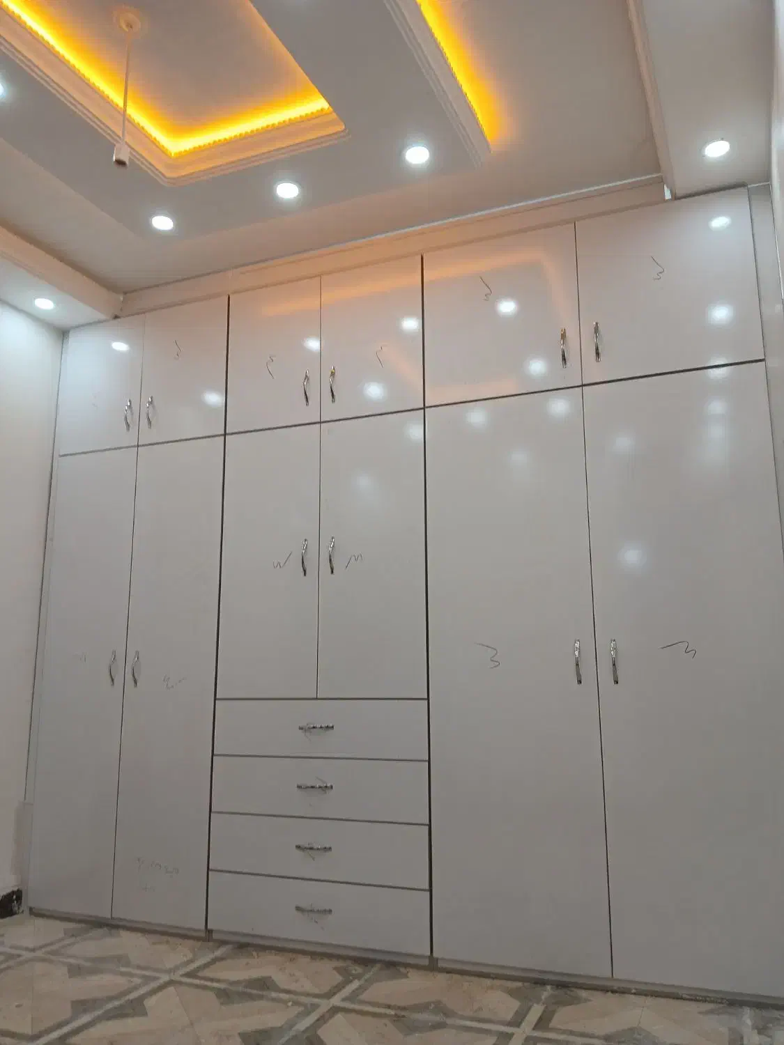 کمددیواری اقتصادی ارزان تمام ام دی اف فقط۱۲ میلیون|جاکفشی، کمد، دراور|کرمانشاه, |دیوار