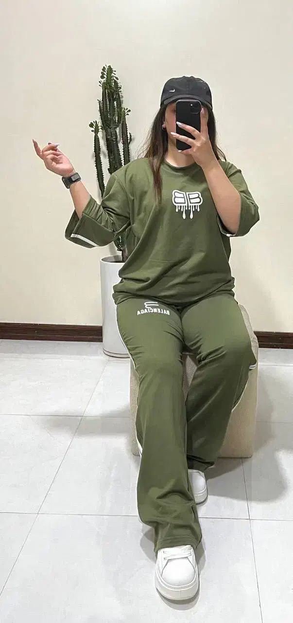 ست بیرونی و خانگی|لباس|فولادشهر, B2|دیوار