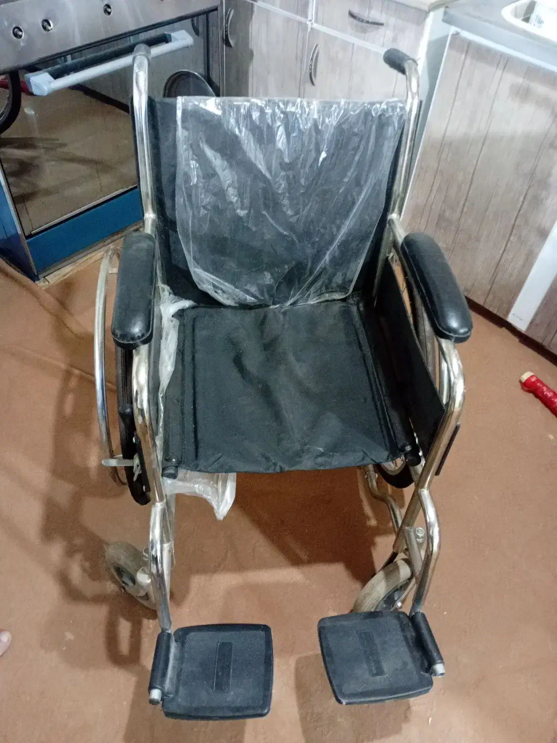 ویلچر (فروش فوقالعاده)|پزشکی|اردبیل, |دیوار