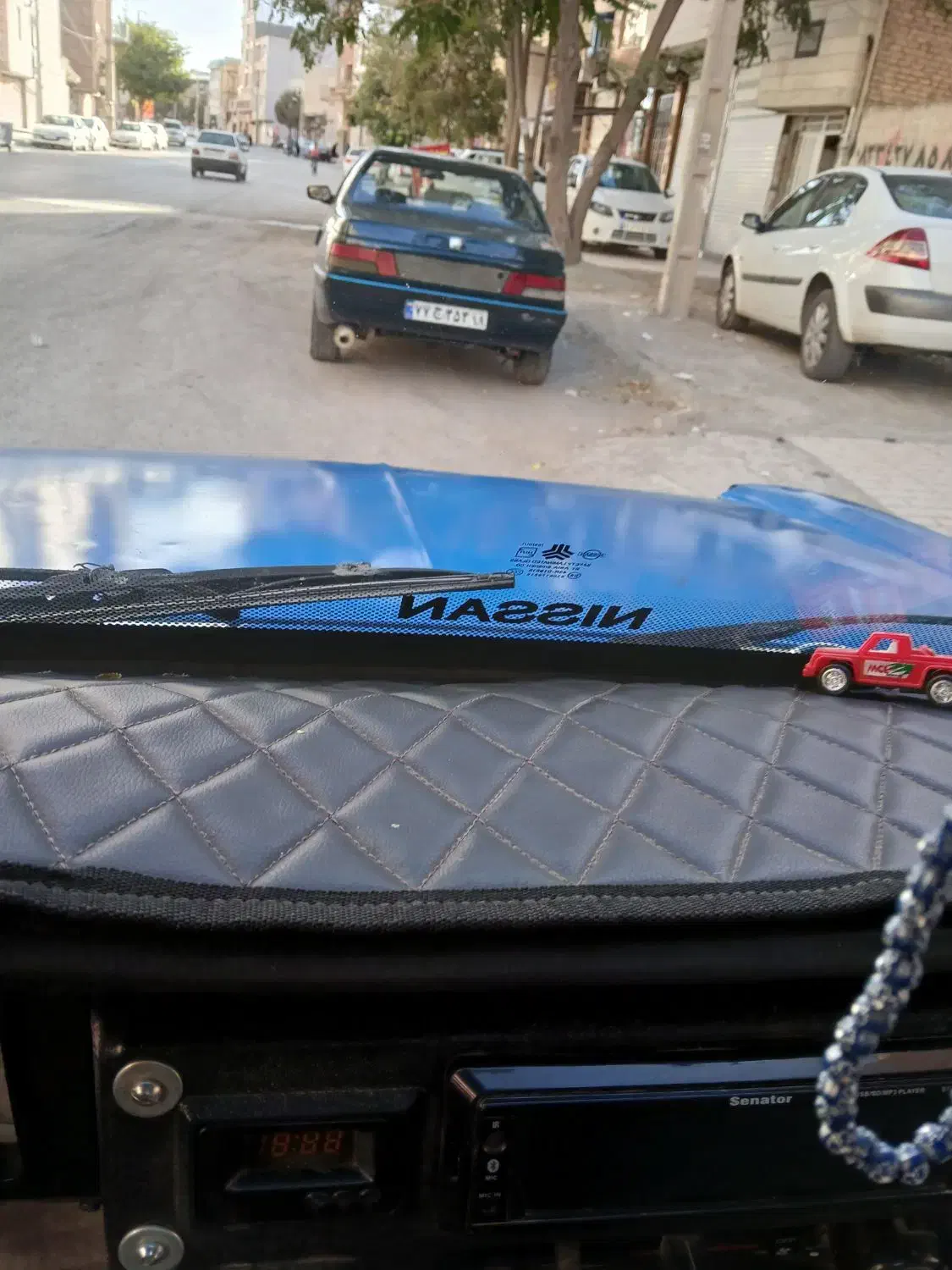 وانت نیسان|خودرو سواری و وانت|کرمانشاه, |دیوار