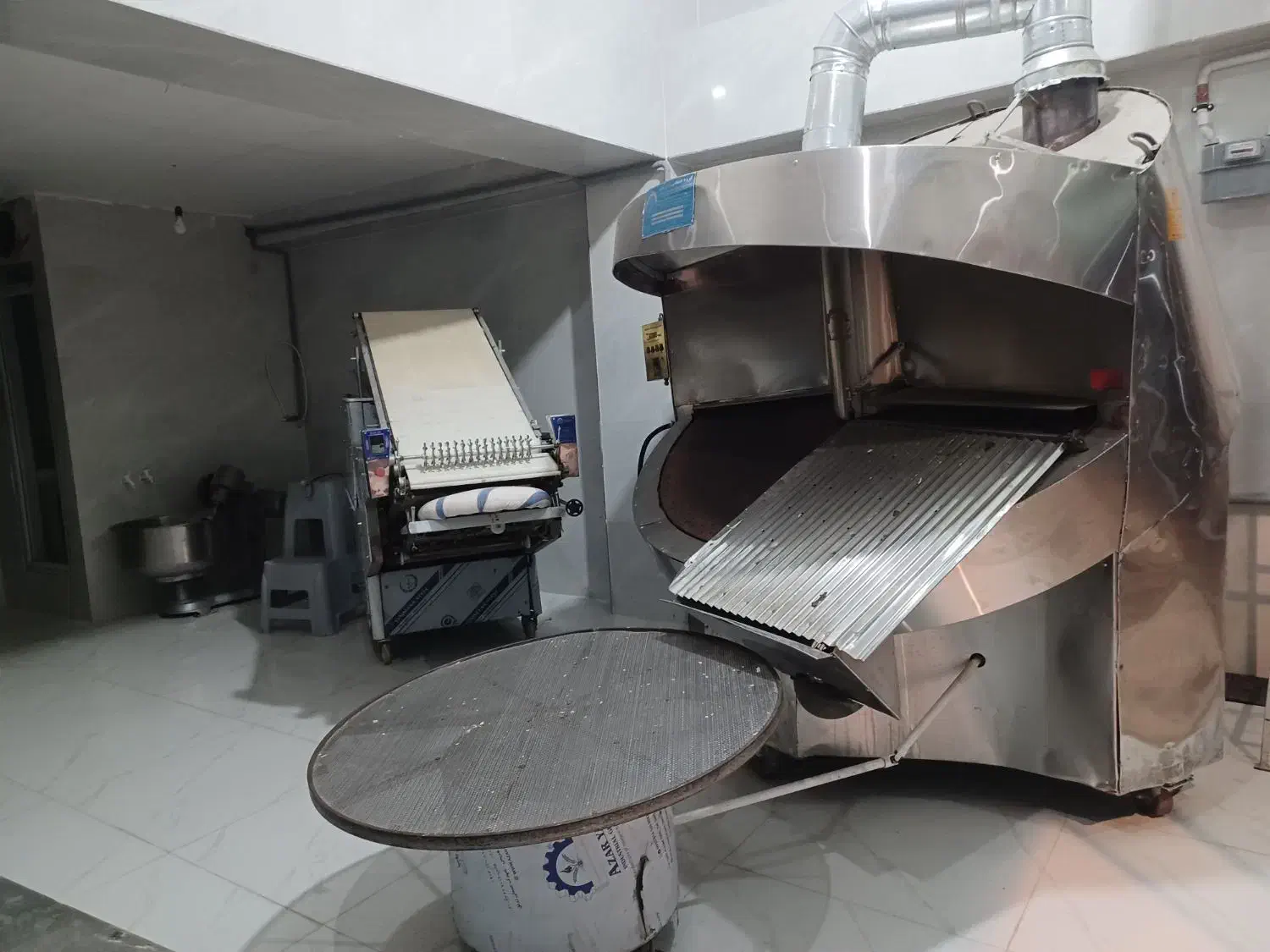 اجاره نانوایی دو پخت آزاد پز|اجارهٔ مغازه و غرفه|هشتگرد, شهرک کوثر|دیوار