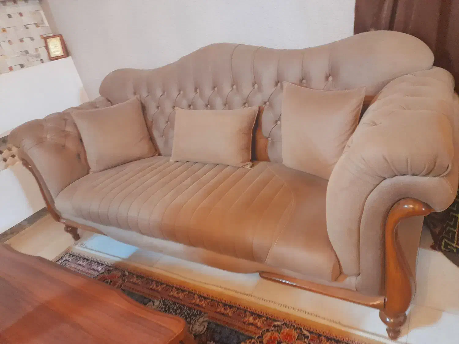 مبل راحتی وسلطنتی در حد نو|مبلمان خانگی و میز عسلی|مشهد, کوی المهدی|دیوار