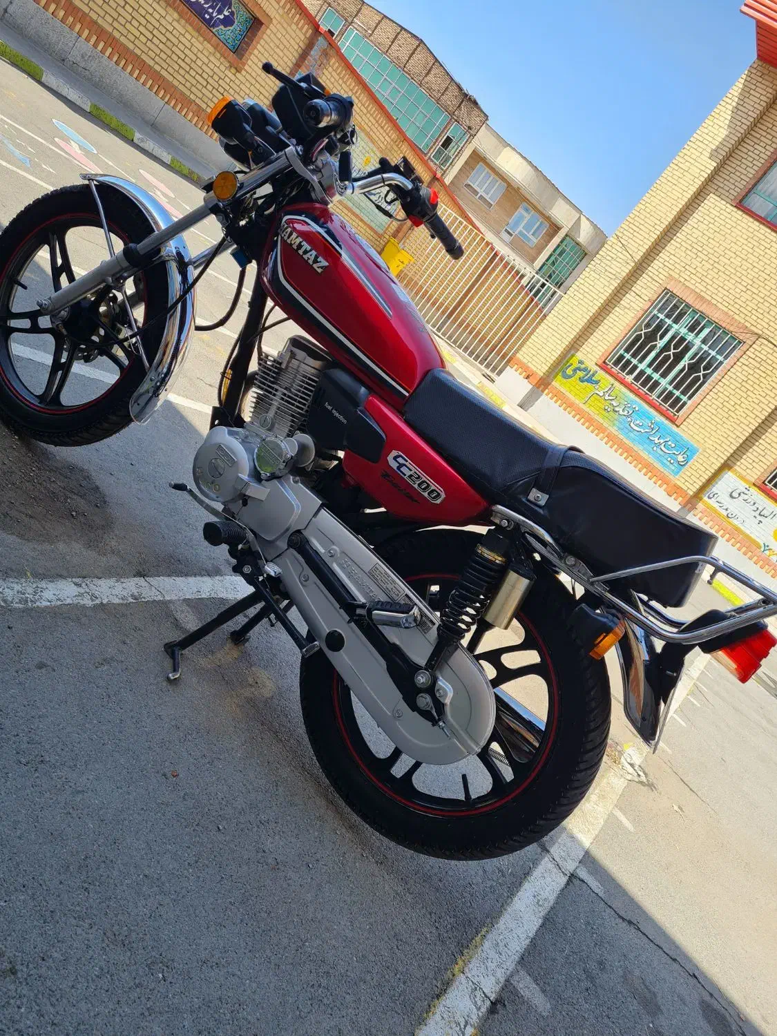 موتور 200 همتاز|موتورسیکلت|مرند, |دیوار