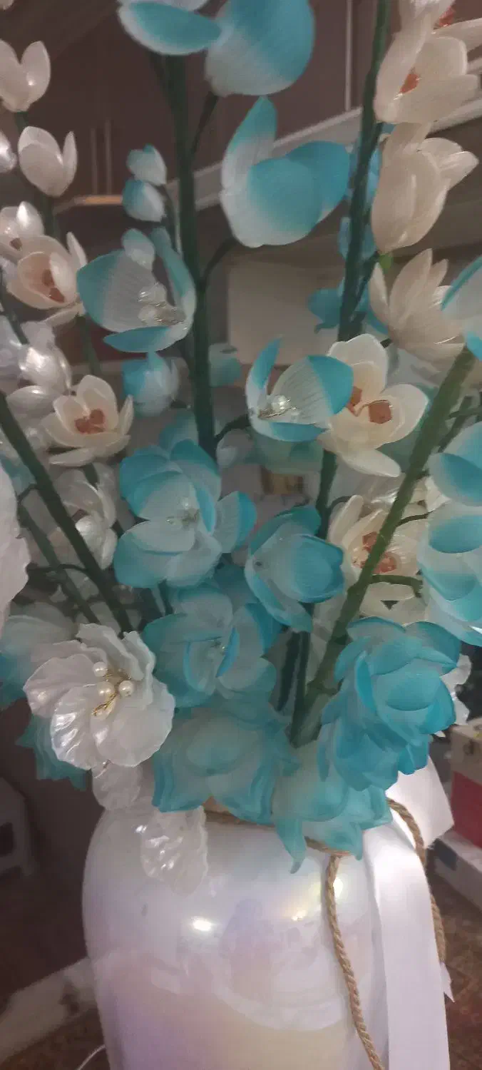 گل و گلدان|گل مصنوعی|قم, باغ شریفی|دیوار