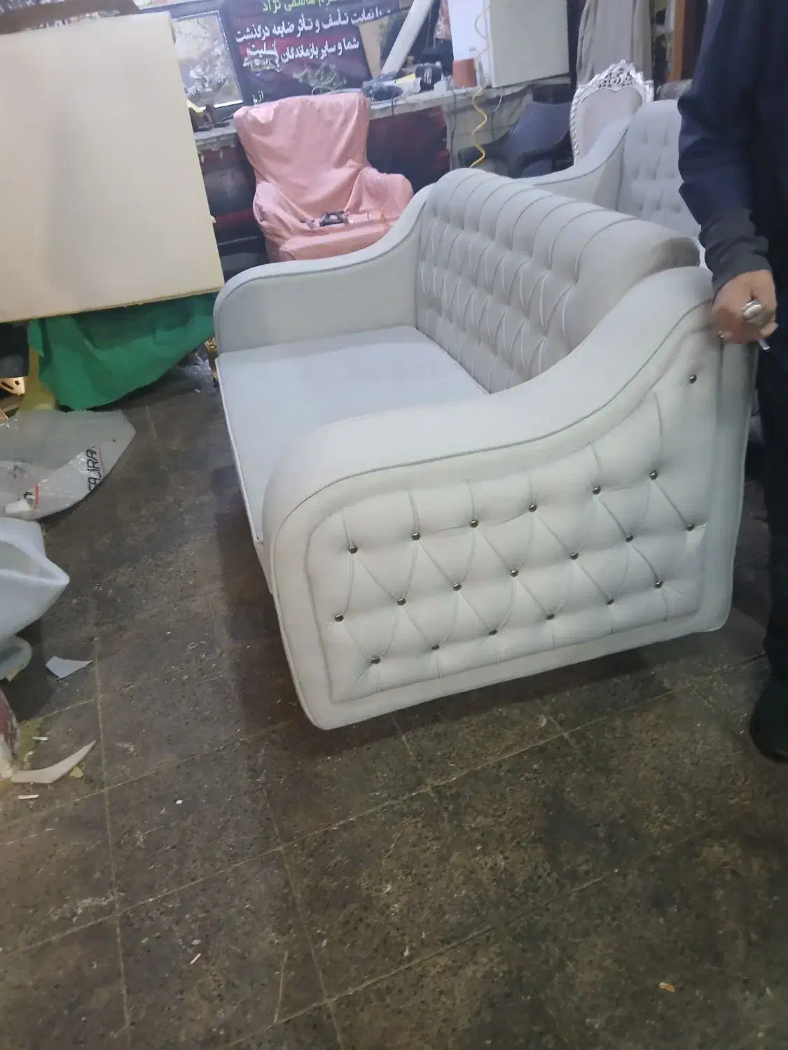 تعویض پارچه مبل|خدمات پیشه و مهارت|تهران, نیروی دریایی|دیوار