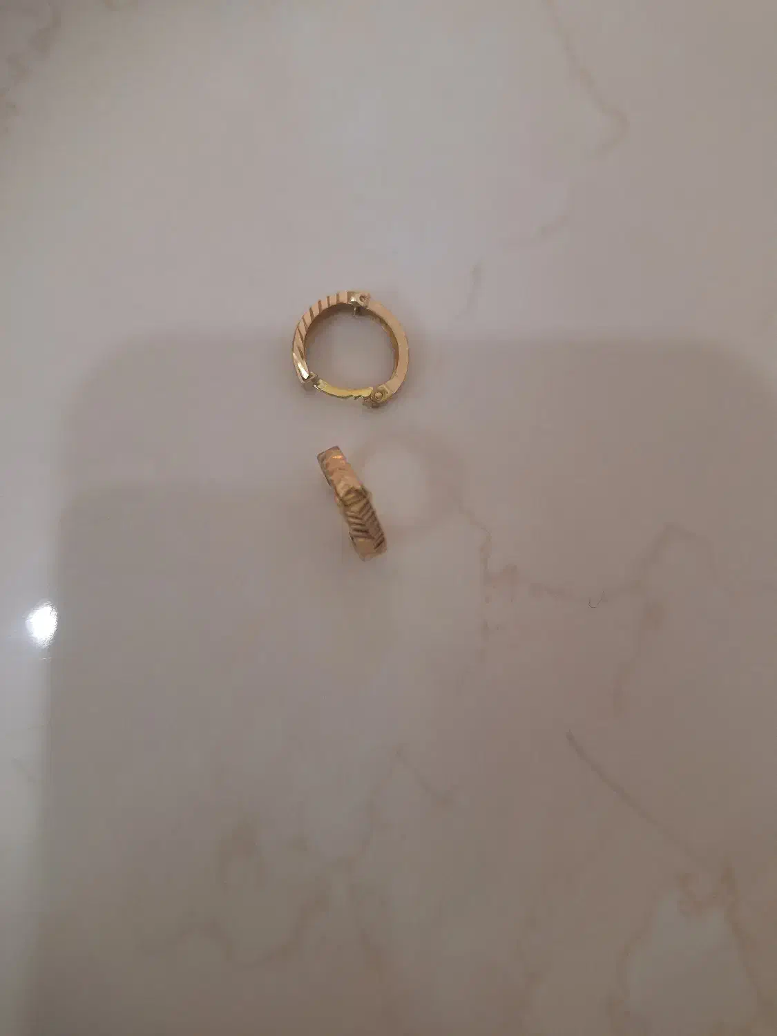 گوشواره و ۲ عدد سکه ۴۰۰ صوتی پارسیان|جواهرات|اراک, |دیوار