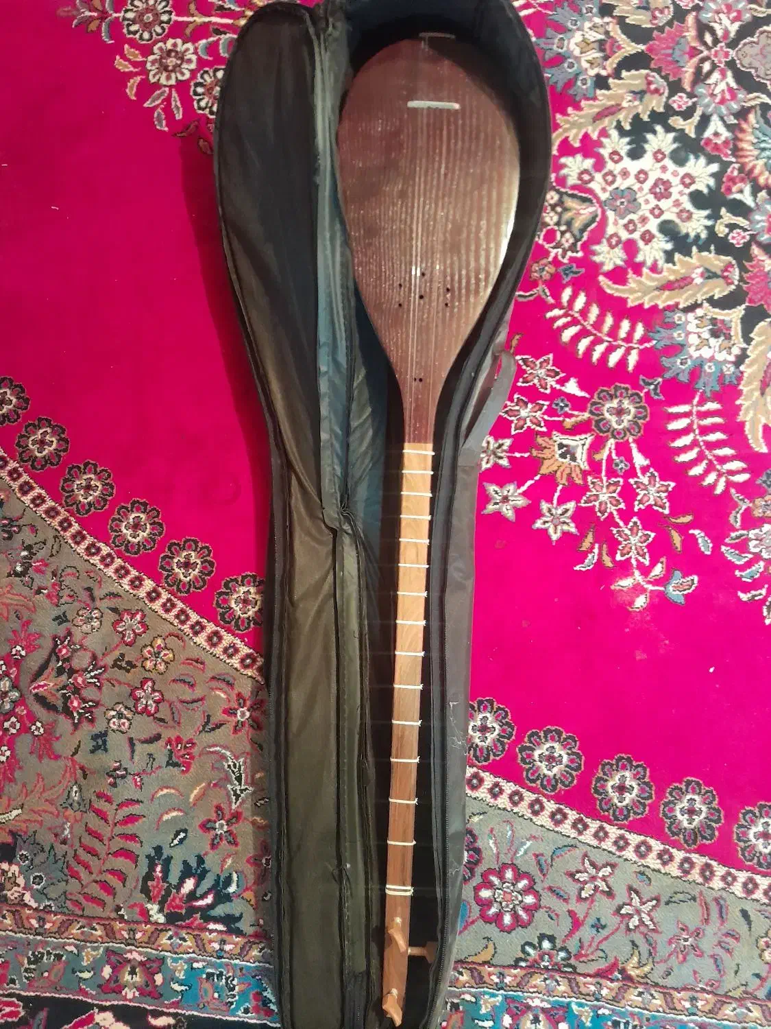 تنبور درویش|سازهای سنتی|اسلام‌‌آباد غرب, |دیوار