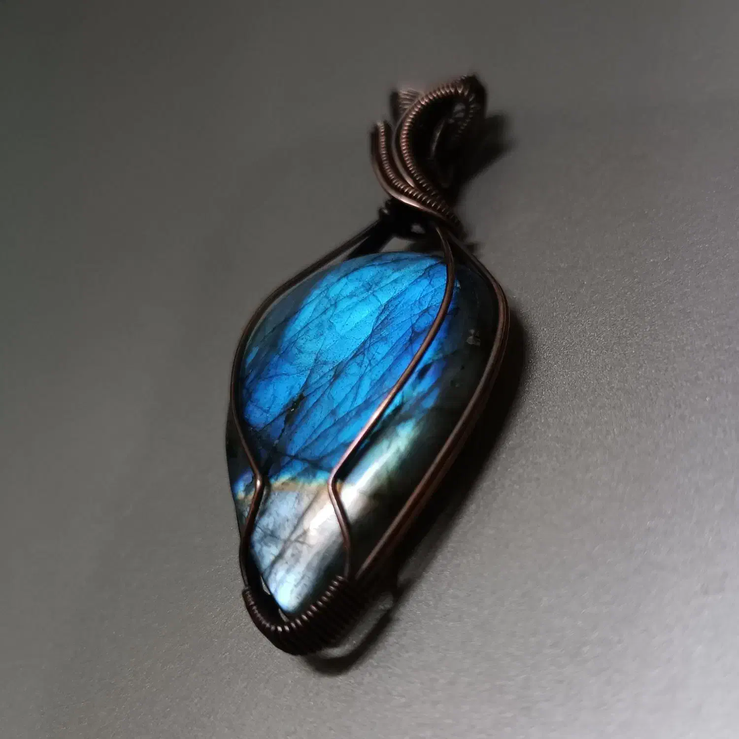 گردنبند های دستساز|جواهرات|اصفهان, چرخاب|دیوار