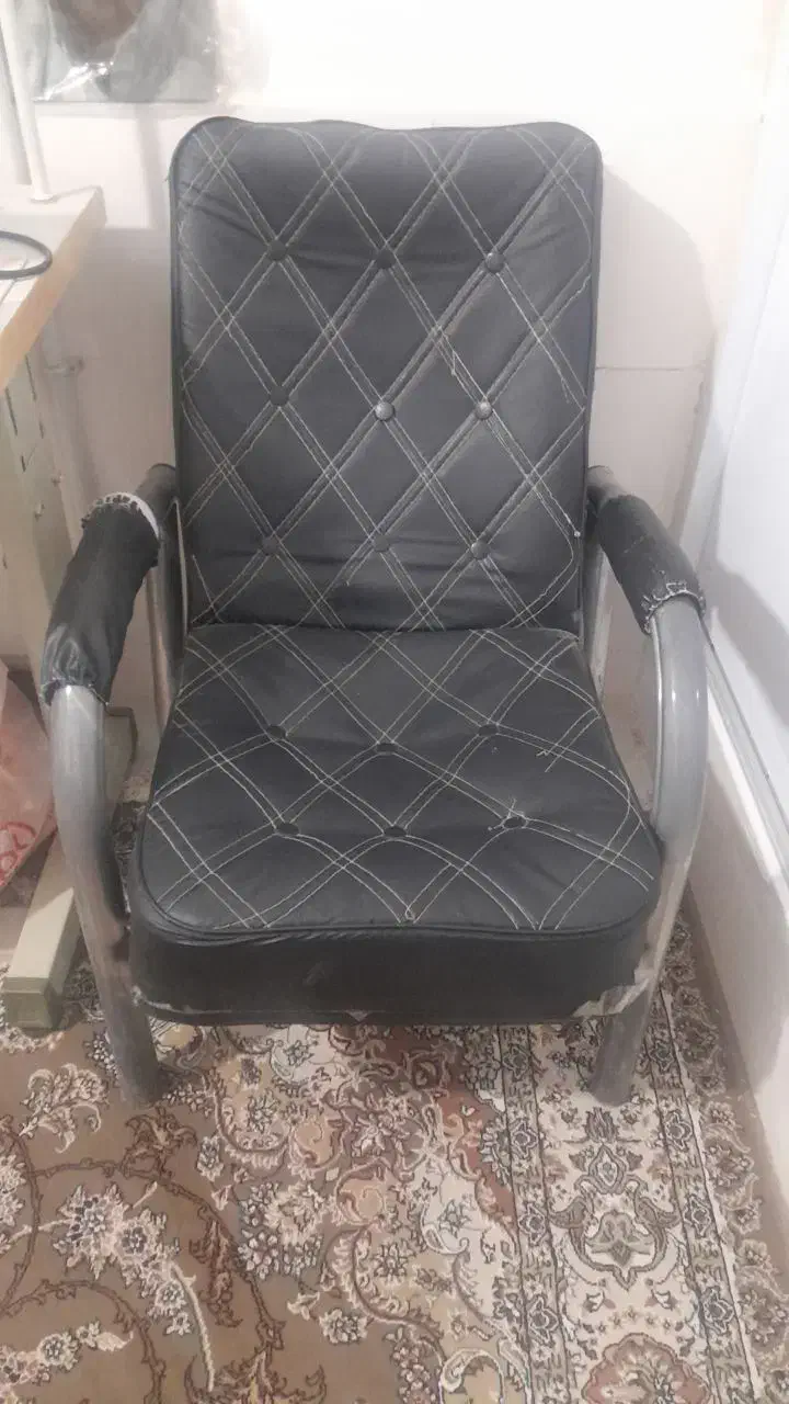 ۴ عدد صندلی|مبلمان اداری|شاهرود, |دیوار