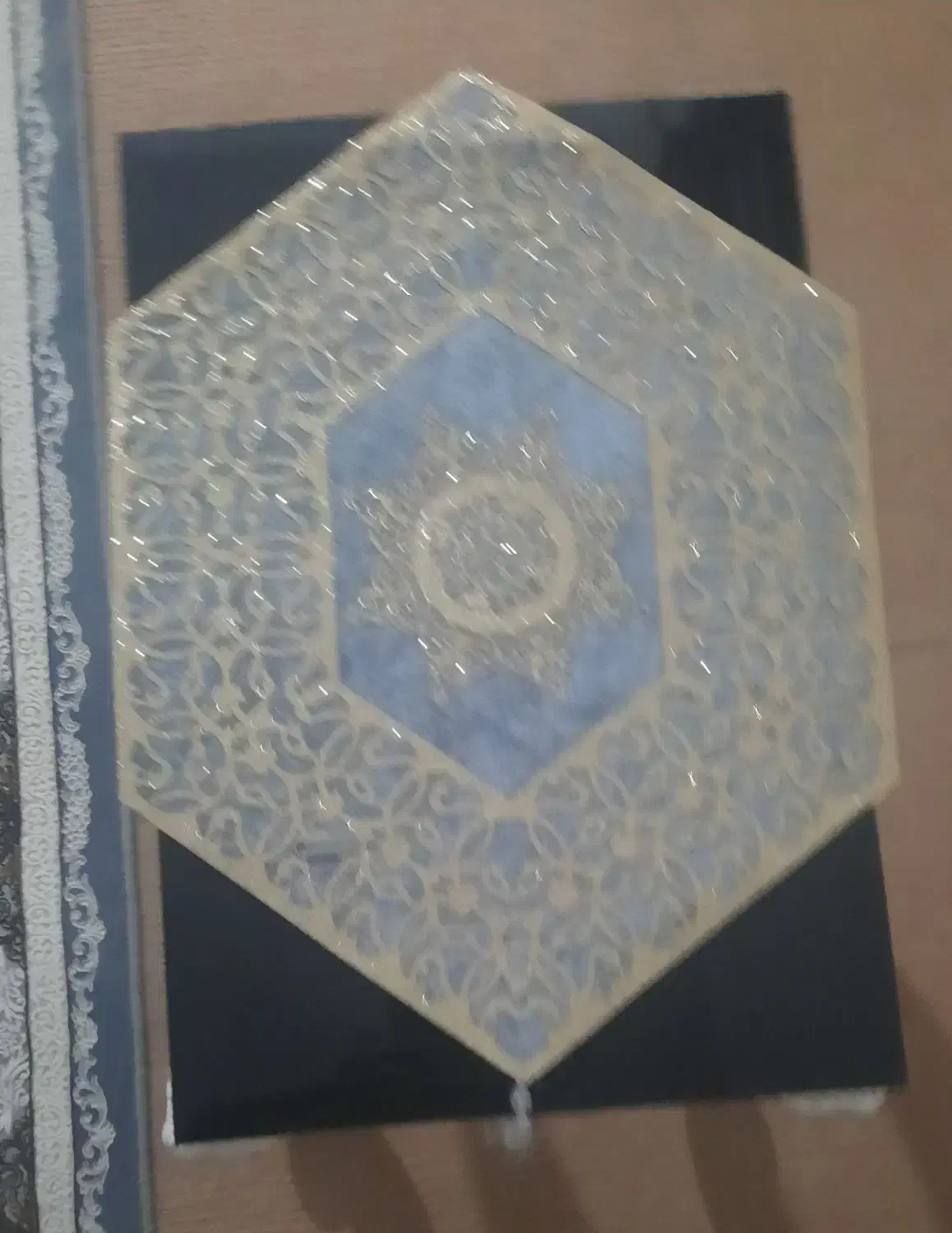 رومیزی طوسی و طلایی|پرده، رانر، رومیزی|سنندج, |دیوار