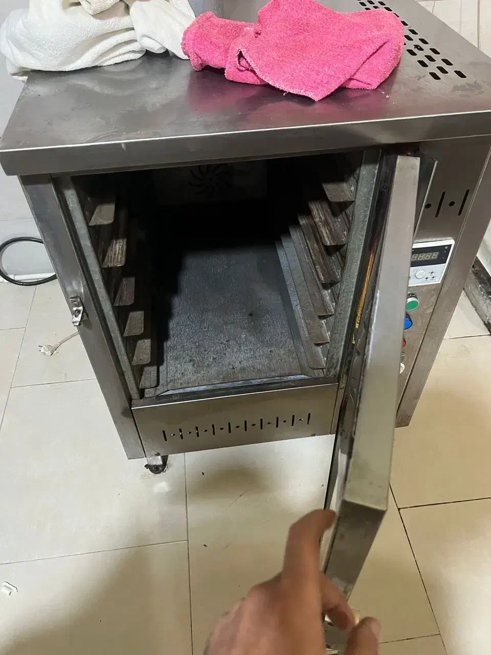 فر صنعتی کلوچه و کیک|اجاق گاز و لوازم برقی پخت‌وپز|رشت, دیلمان|دیوار