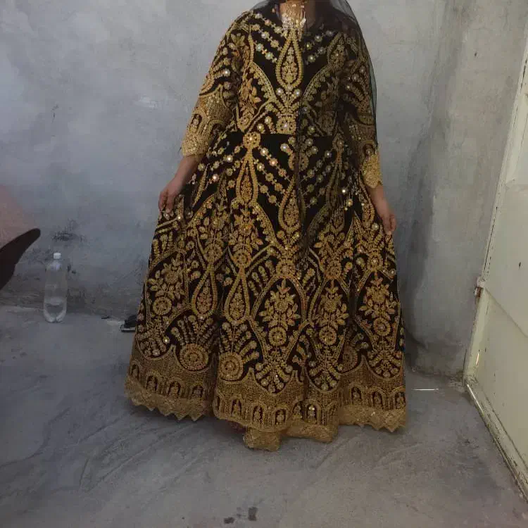 لباس محلی|لباس|مسجد سلیمان, |دیوار