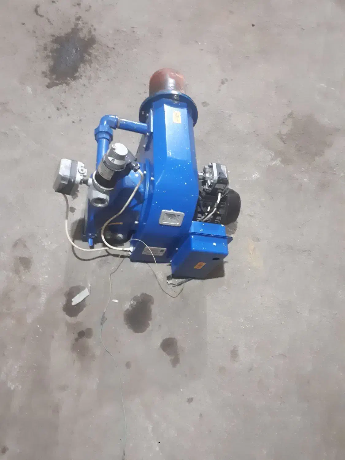 مشعل ۵تا۷ گازی ایران رادیاتور در حد نو نو|آبگرمکن، پکیج، شوفاژ|کرج, شهرک سهرابیه|دیوار