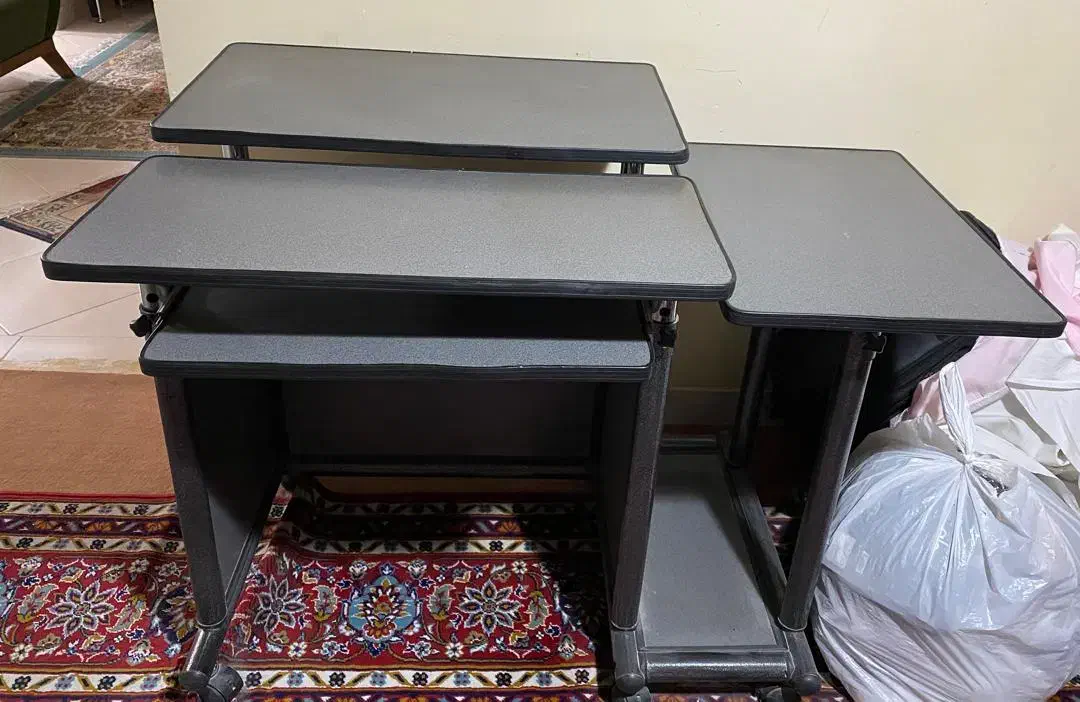 مودم وایرلس و میز کامپیوتر|مودم و تجهیزات شبکه|شیراز, دکتر حسابی|دیوار