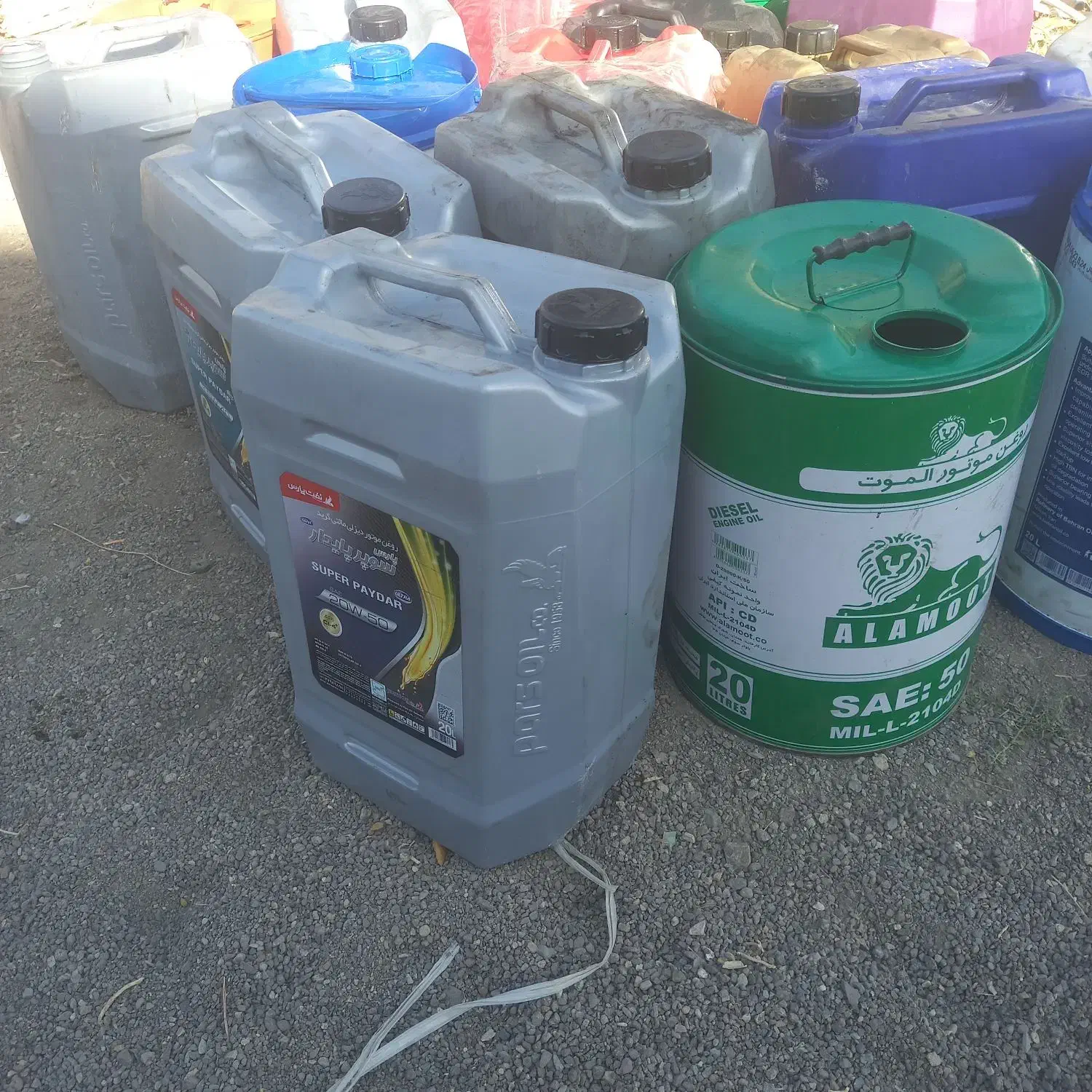 ۲۰ لیتری سالم درحدود نو|ظروف نگهدارنده، پلاستیکی، یکبارمصرف|قزوین, |دیوار