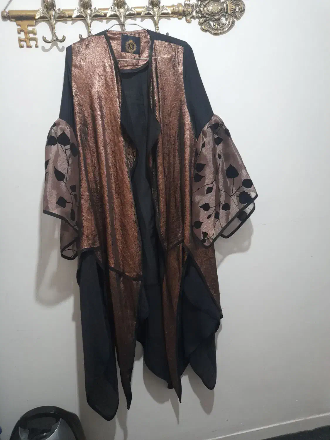 چند عدد مانتو و لباس|لباس|تبریز, |دیوار