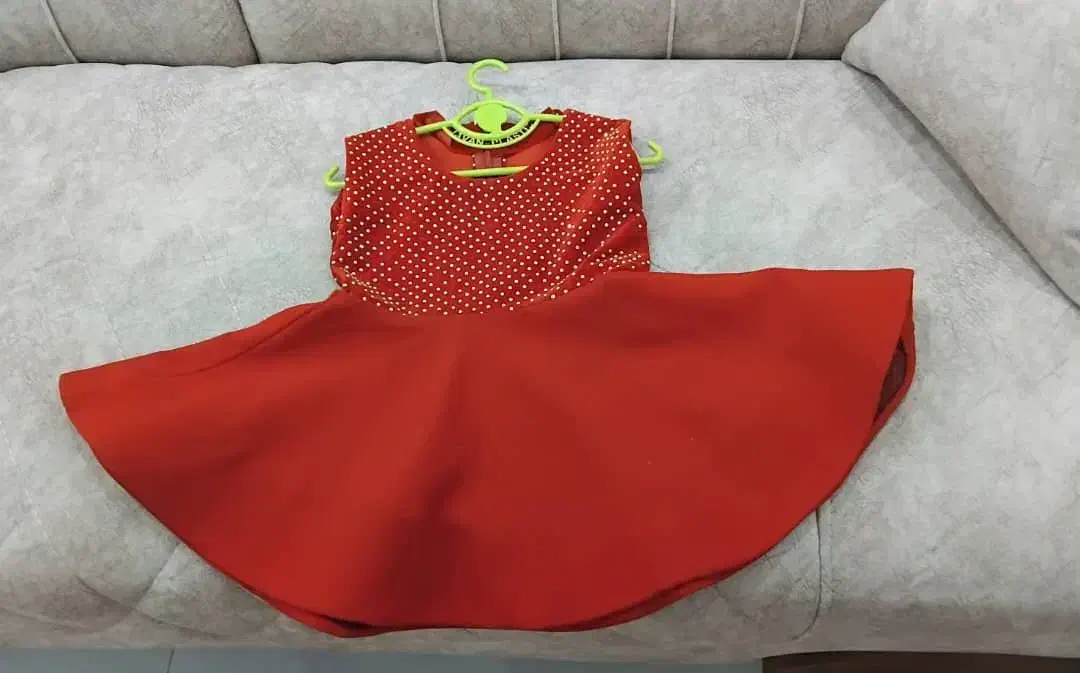 لباس دخترونه|کفش و لباس بچه|یزد, |دیوار