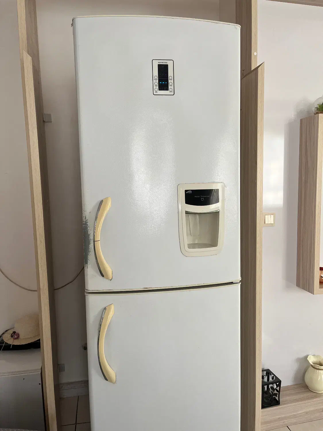 تعمیرات تخصصی یخچال و فریزر و سایدولباسشویی در محل|خدمات پیشه و مهارت|بندر انزلی, معلم|دیوار