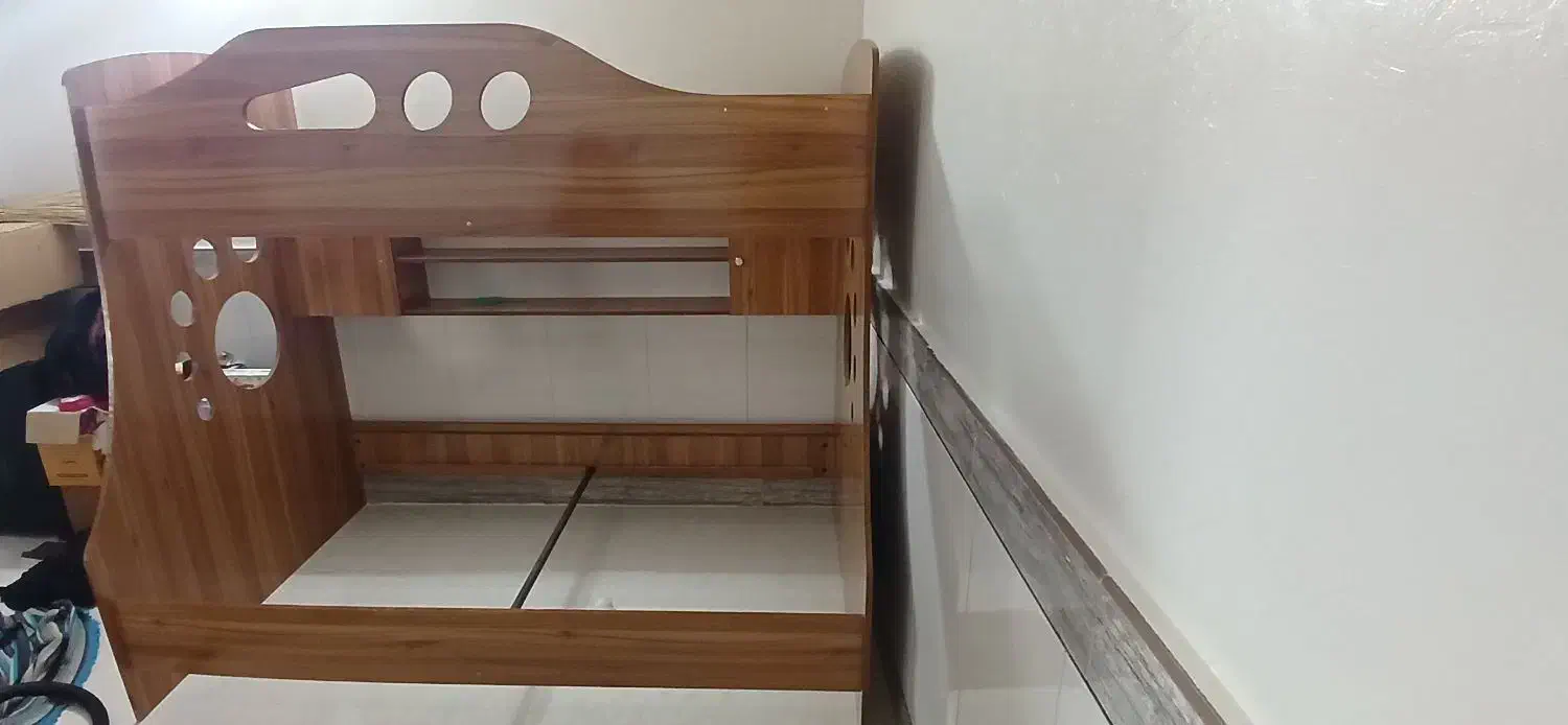 تخت نو درج یکه|تخت و سرویس خواب|اصفهان, قهجاورستان|دیوار