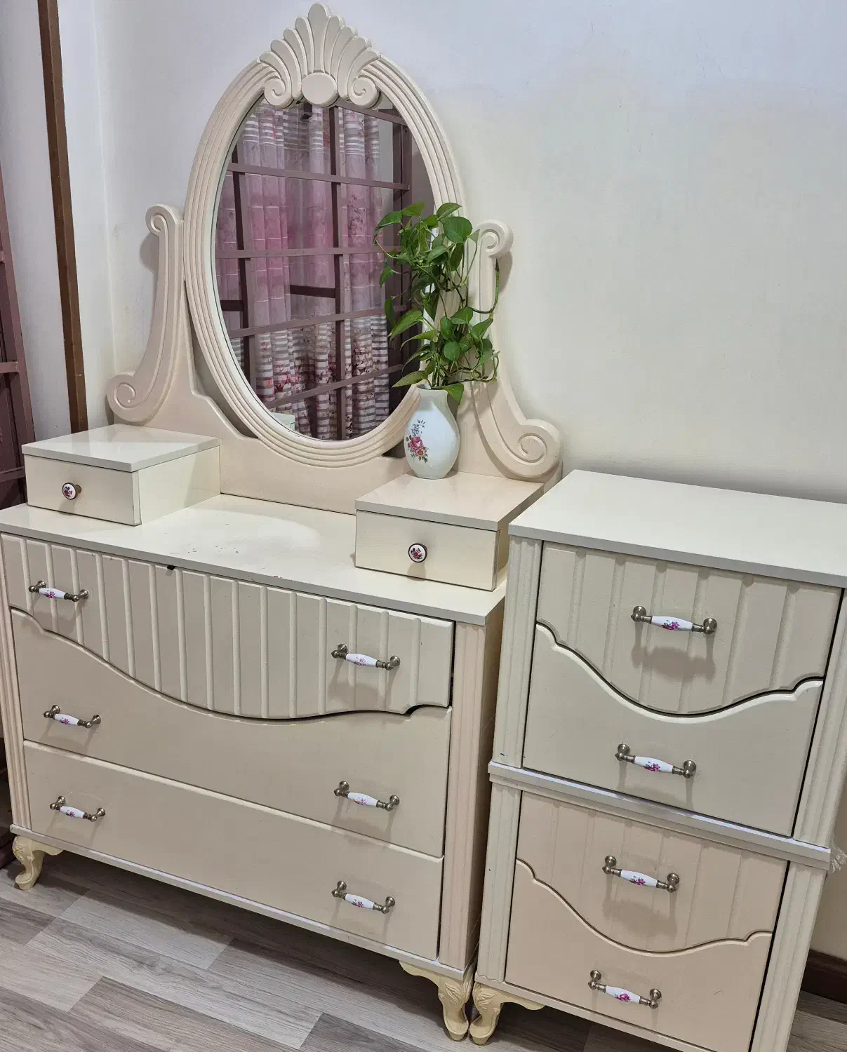 دراور و میز آرایش چوب ممبران|جاکفشی، کمد، دراور|تهران, پونک|دیوار