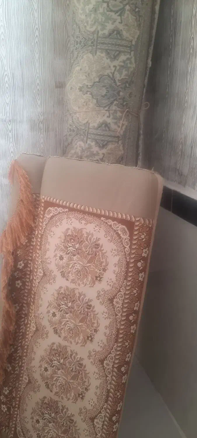 سلام چهار عدد پشتی بفروش میرسد|پشتی|سنندج, |دیوار