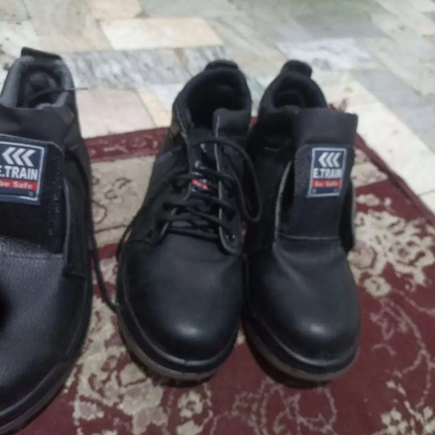 دو عدد کفش ایمنی سایز ۴۵ و ۴۶ و دستکش کار|کیف، کفش، کمربند|گلستان (تهران), |دیوار