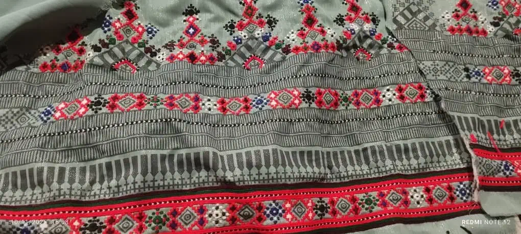 لباس|لباس|هامون, |دیوار