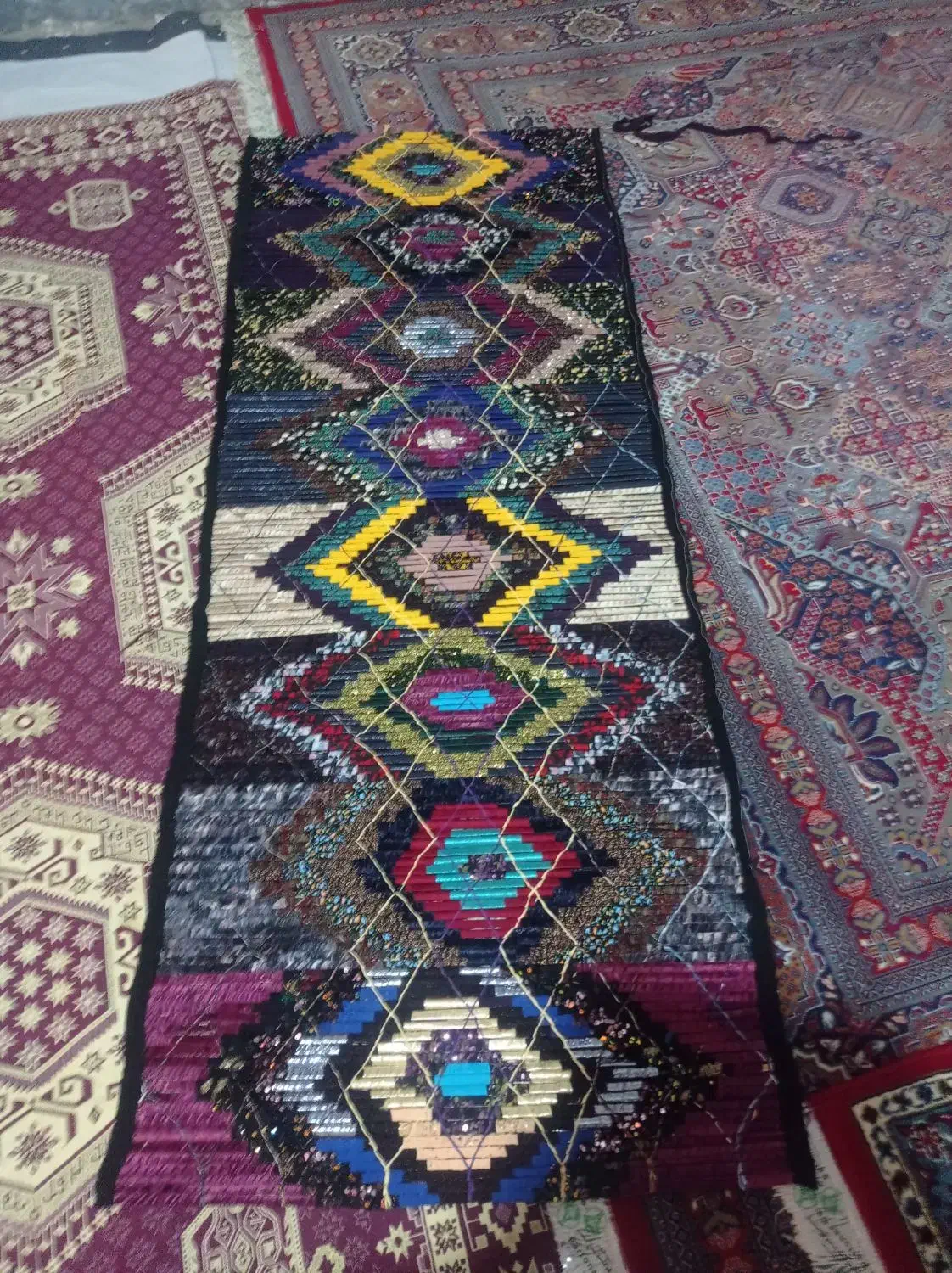 چیخ. عشایری|گلیم، جاجیم، گبه|اسلام‌‌آباد غرب, |دیوار