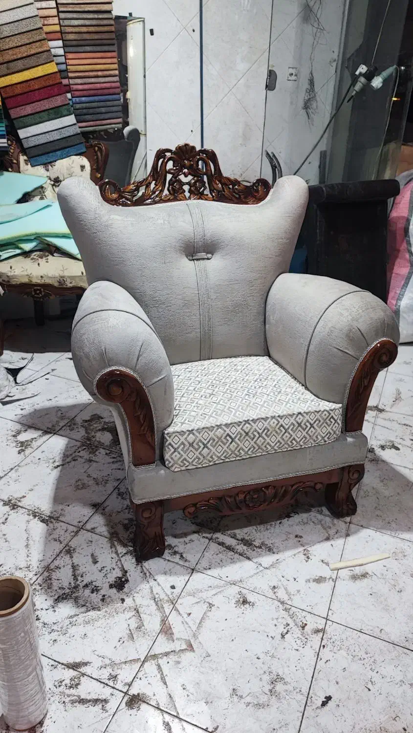 تعمیرات مبلمان و رنگ کاری مبل پذیرفته میشود|خدمات پیشه و مهارت|قرچک, باقرآباد|دیوار