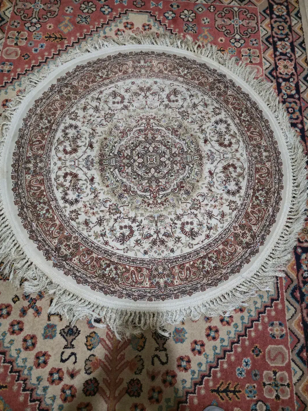 فرش ماشینی گرد ۷۰۰ شانه|فرش|تهران, آسمان|دیوار