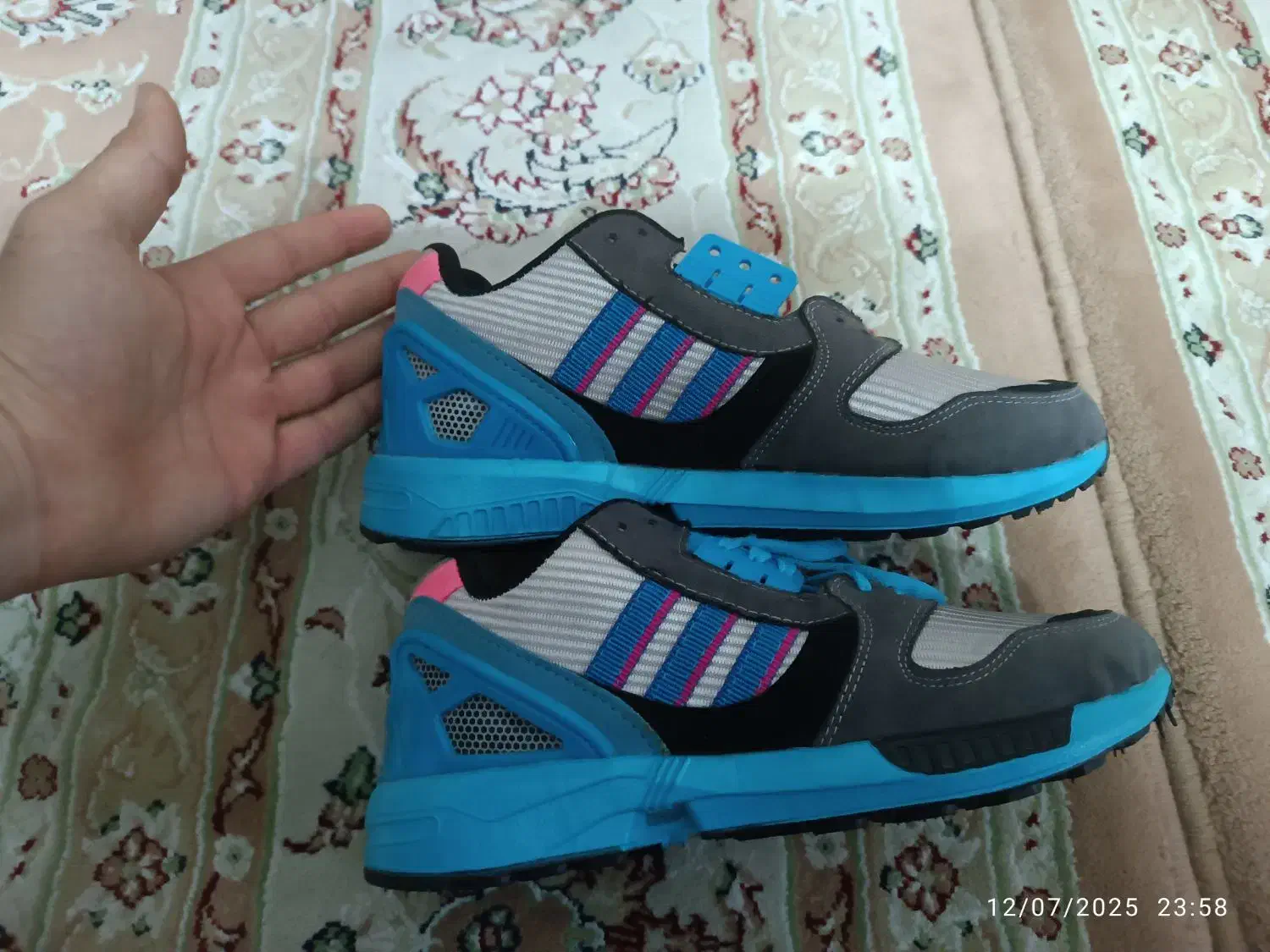 آدیداس آبی (۴۰.۴۱)|کیف، کفش، کمربند|گرمدره, |دیوار