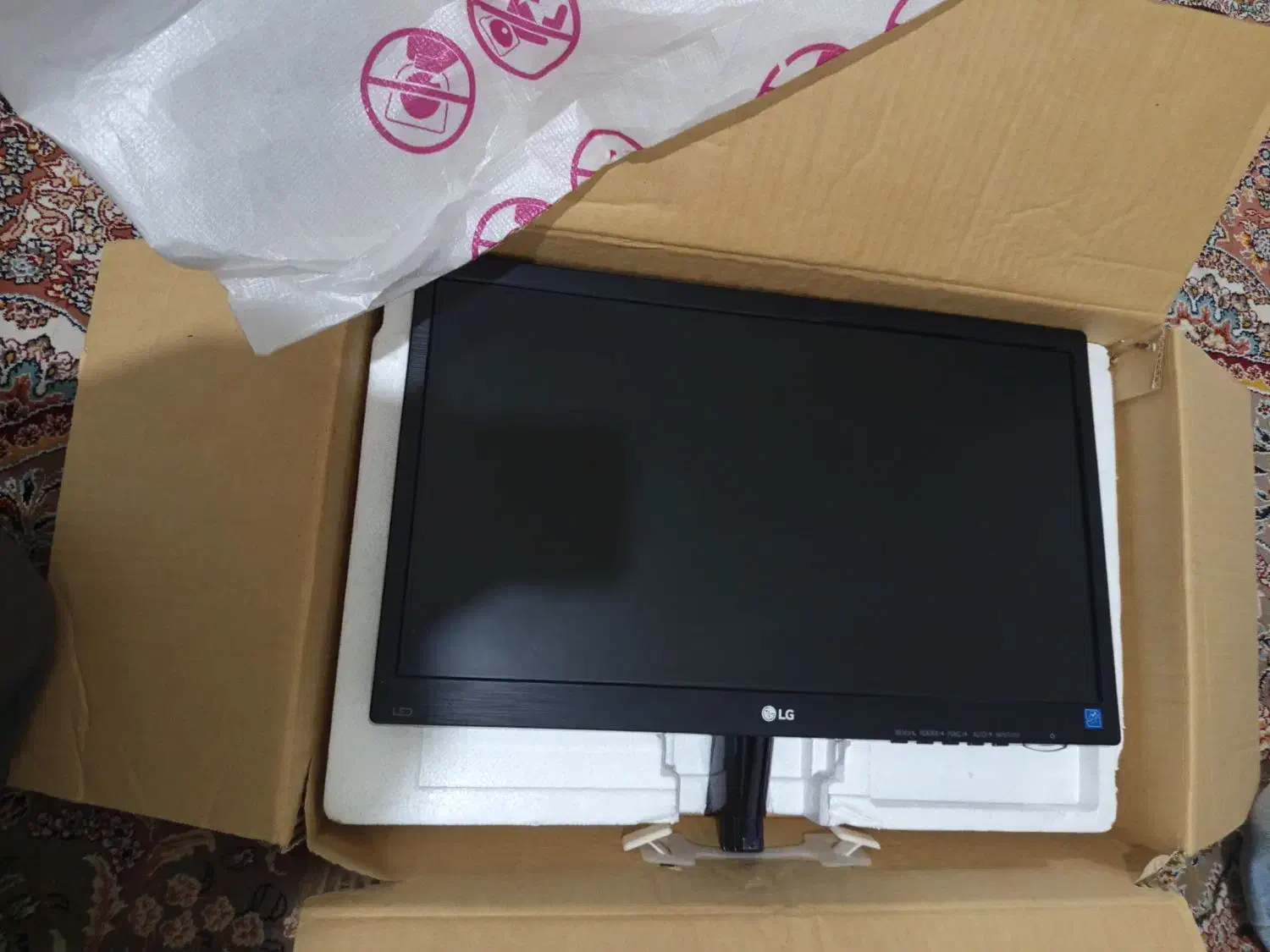 کامپیوتر|رایانه رومیزی|قروه, |دیوار