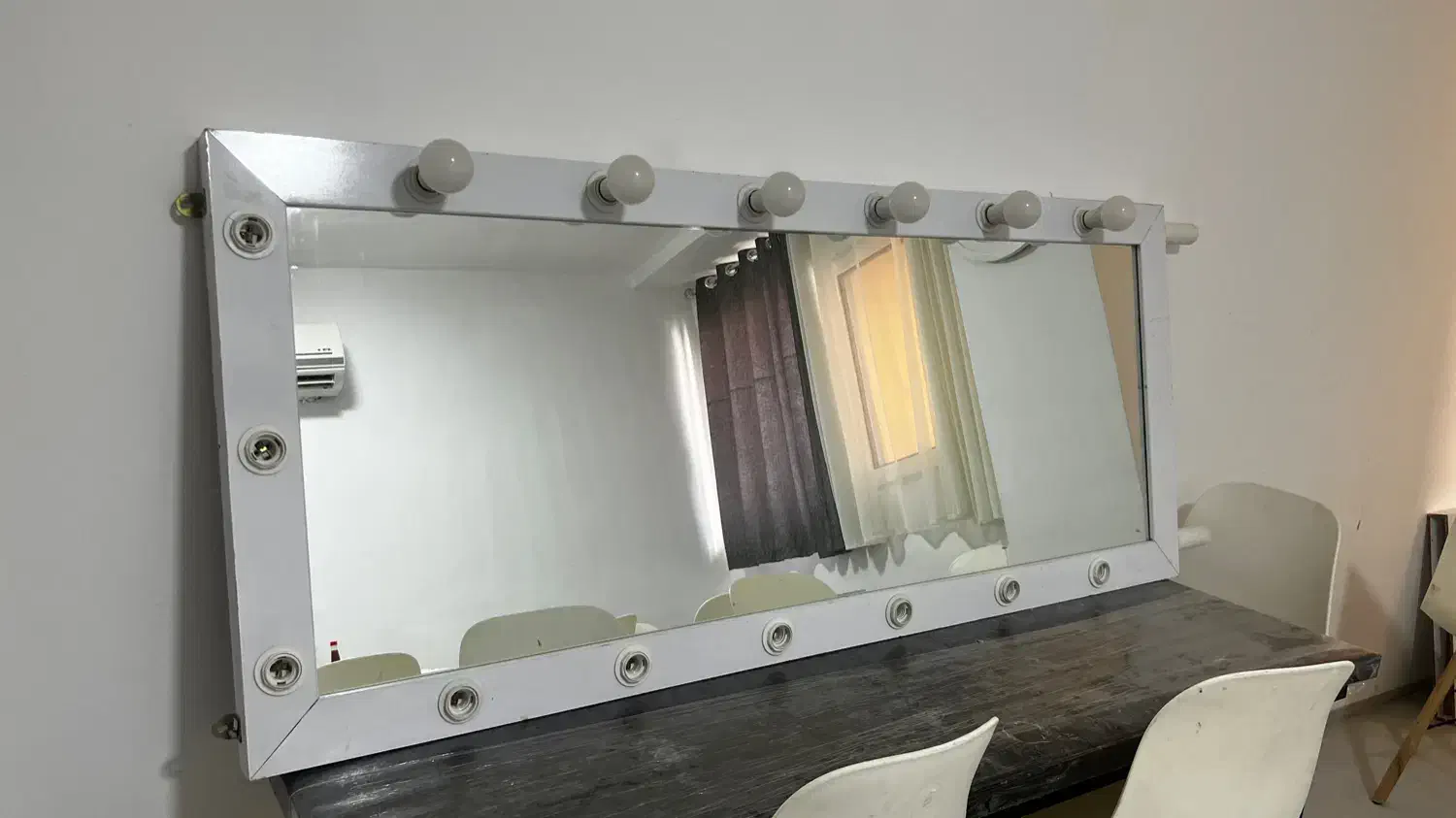 فروش آینه و میزناخن|آرایشگاه و سالن‌های زیبایی|بندرعباس, |دیوار