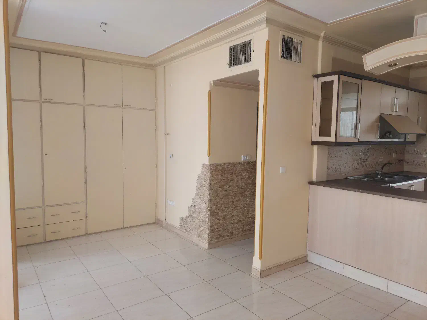 واحد ۸۰متری