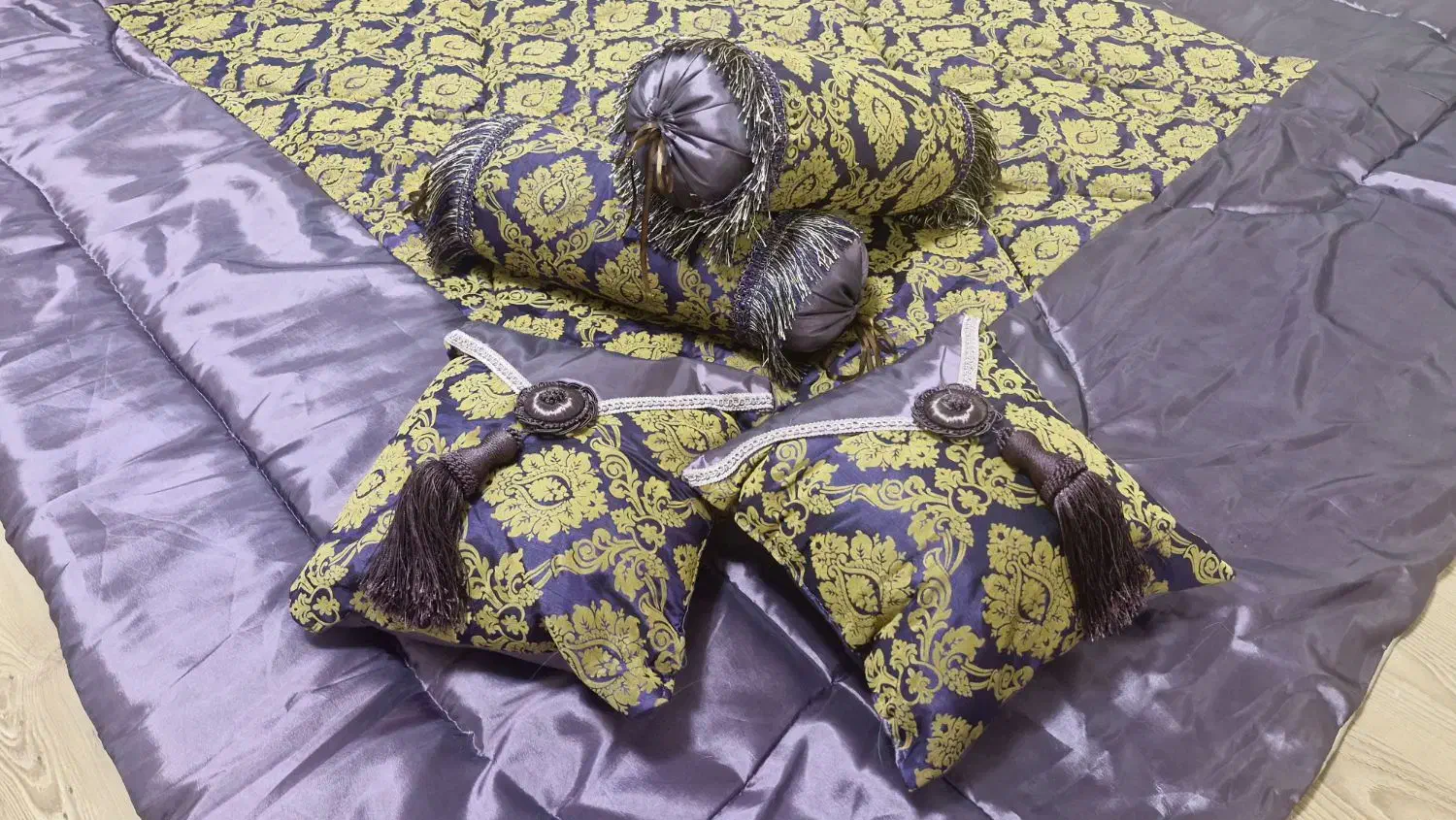 سرویس رو تختی دو نفره ۸ تکه وارداتی|سرویس روتختی|تبریز, |دیوار