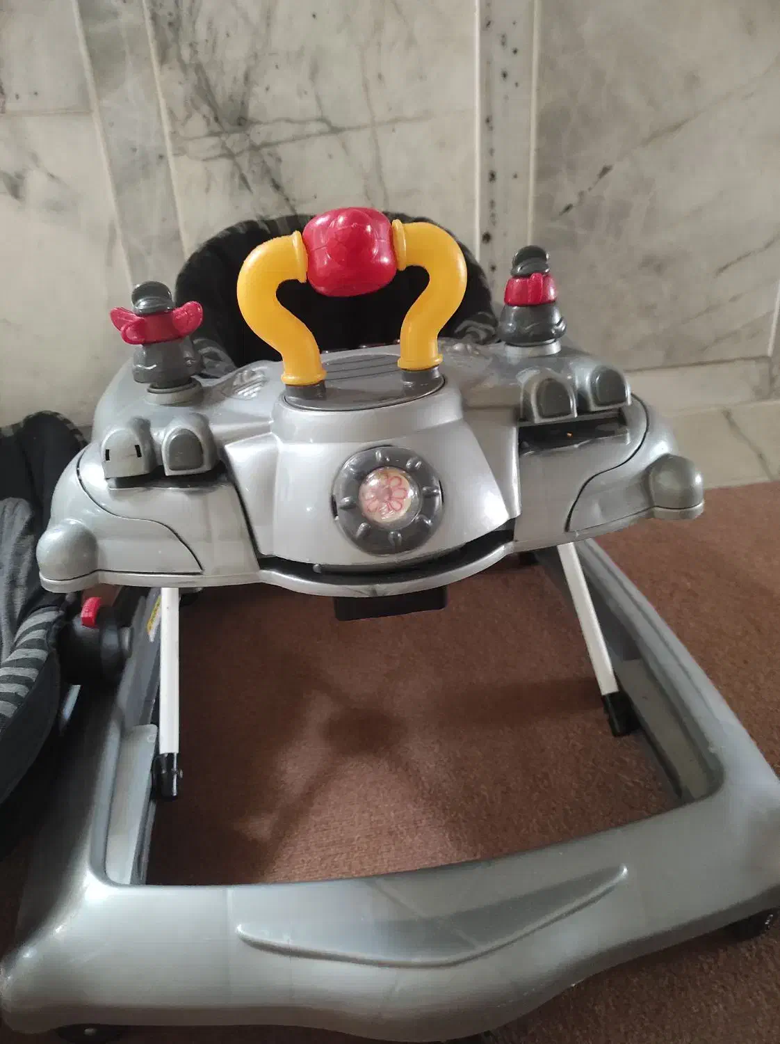 روروک و کریر|کالسکه و لوازم جانبی|مبارکه, |دیوار