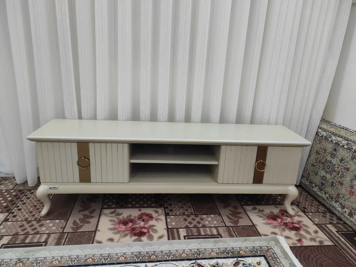 فروش میز تلویزیون در  حد نو|میز تلویزیون|دهگلان, |دیوار