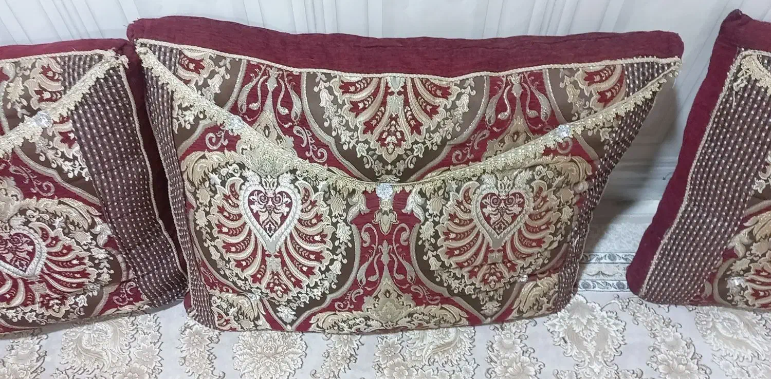 4 عدد پشتی درحد نو|پشتی|بهبهان, |دیوار