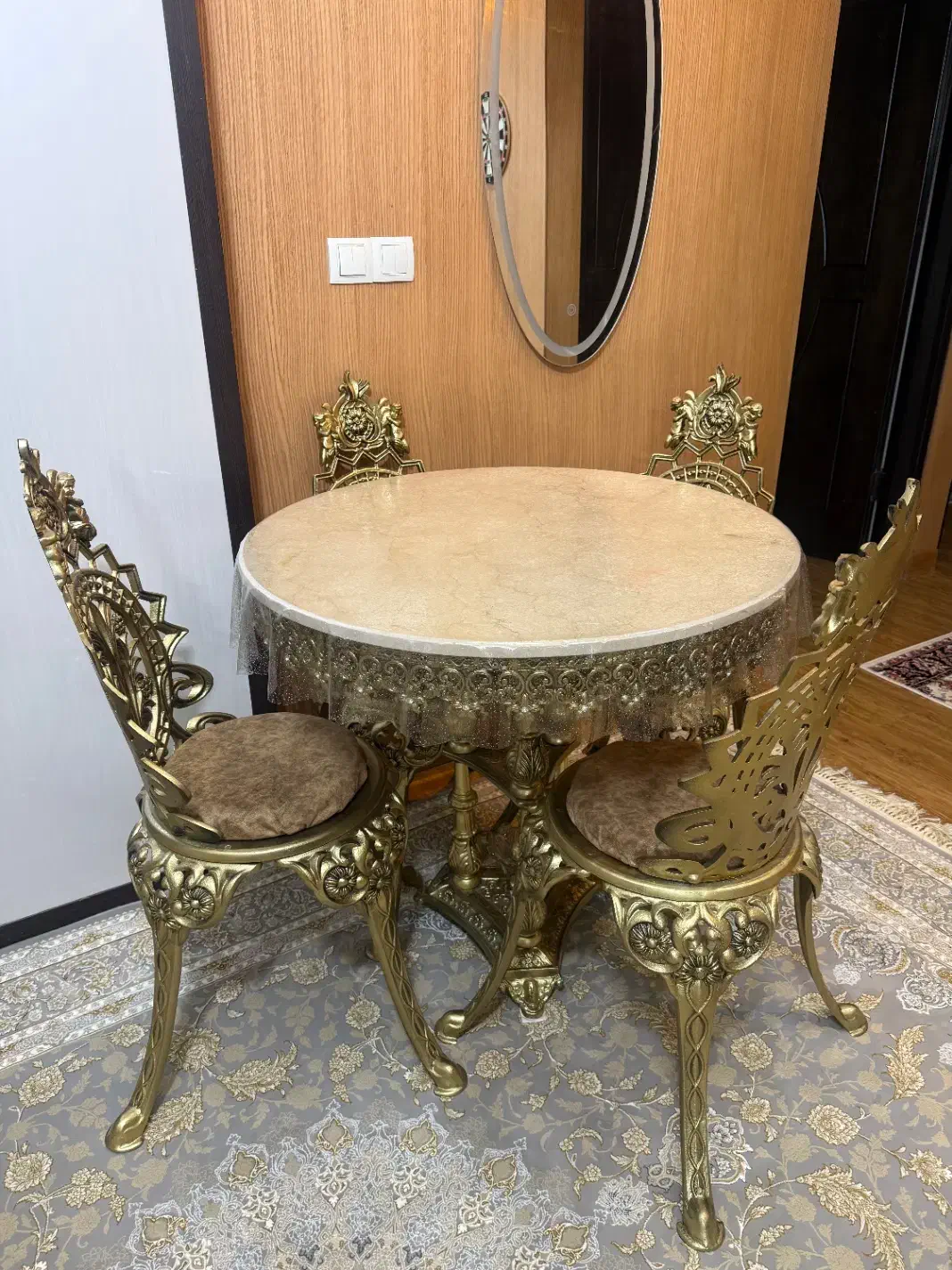 میز ناهارخوری شیک و کم جا جنس برنج|میز و صندلی غذاخوری|اصفهان, شاهزید|دیوار