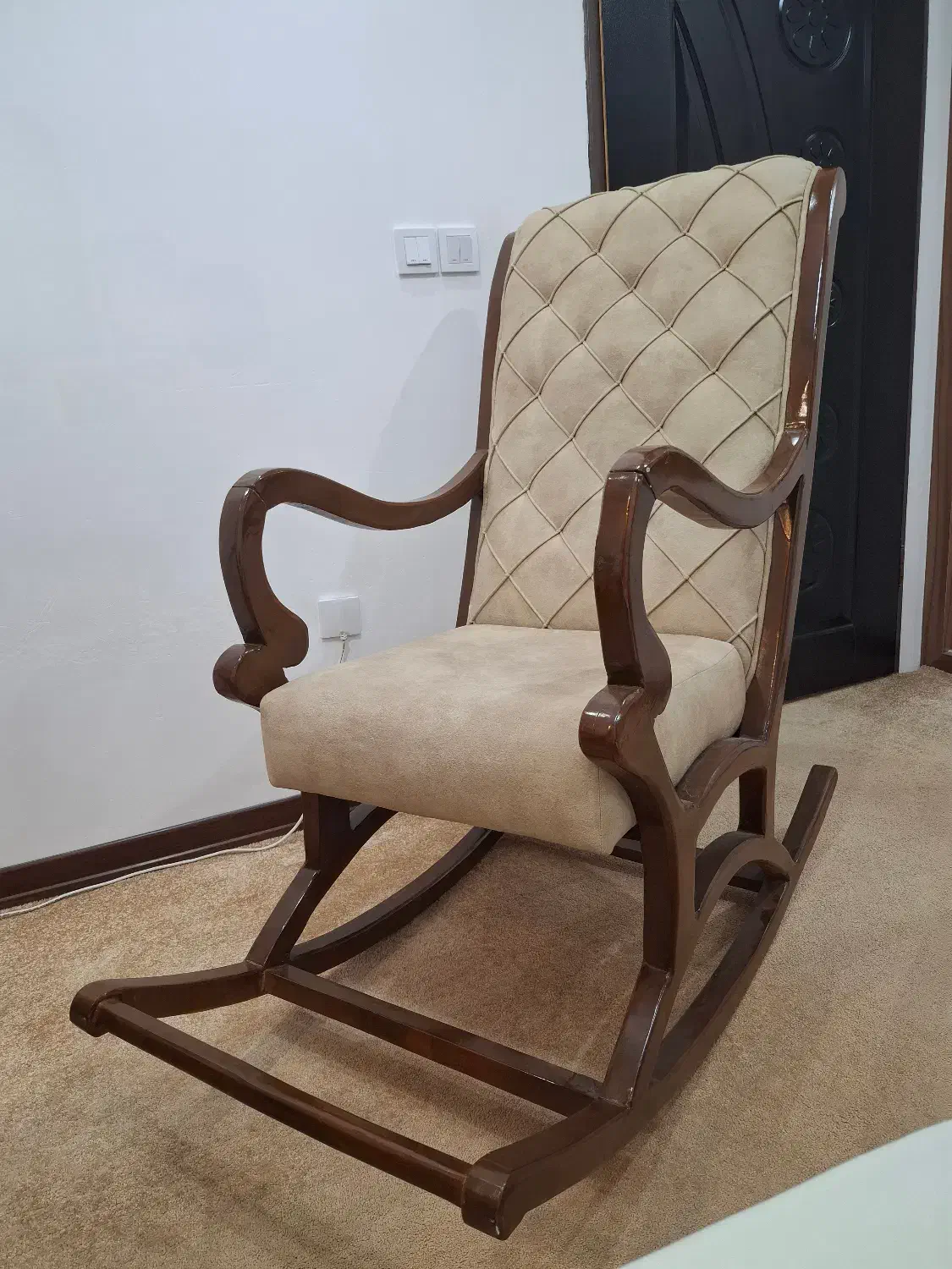 صندلی راک|مبلمان خانگی و میز عسلی|ساری, |دیوار