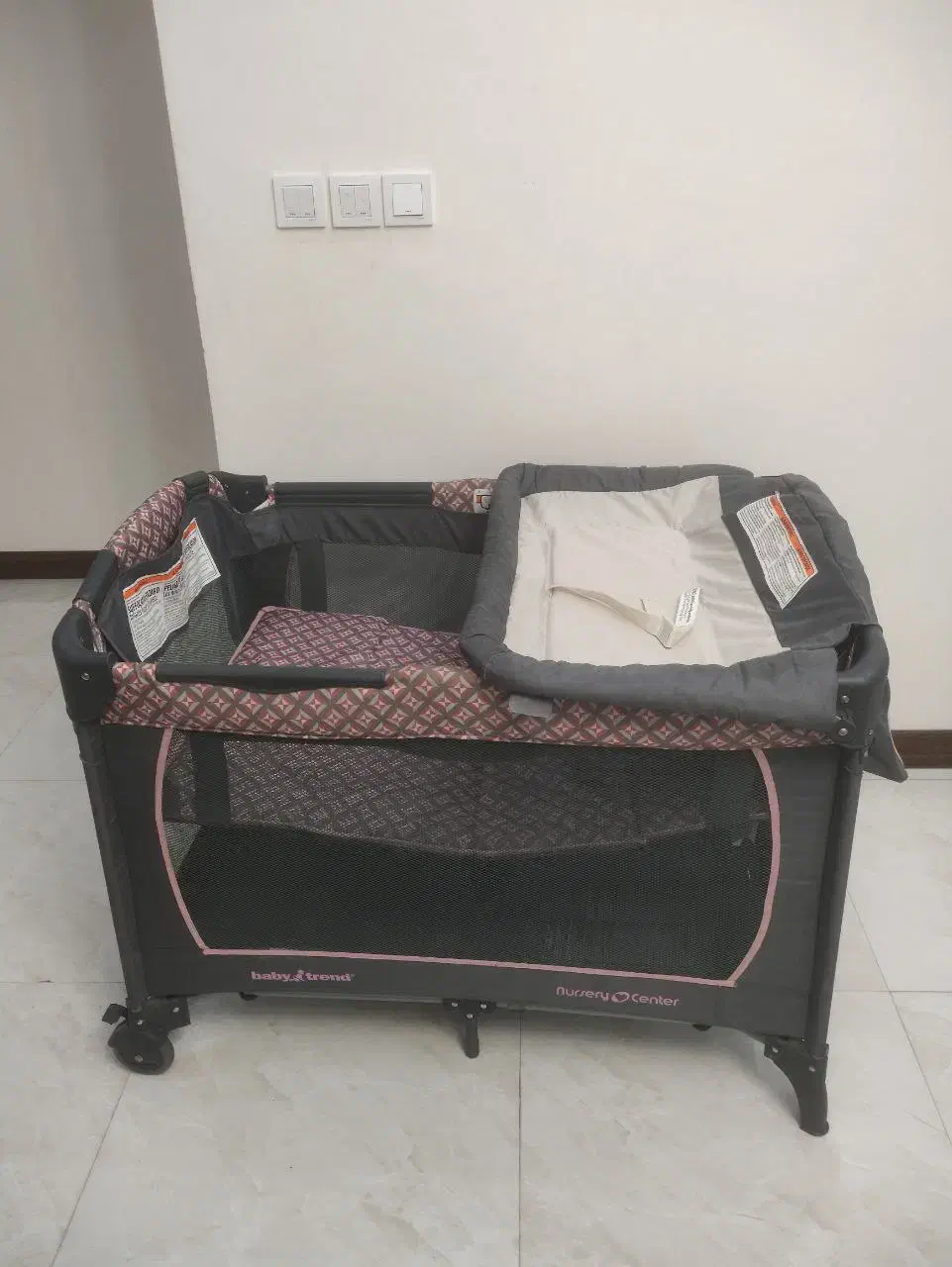 تخت پارک در حد نو|تخت و صندلی بچه|کرج, مطهری|دیوار