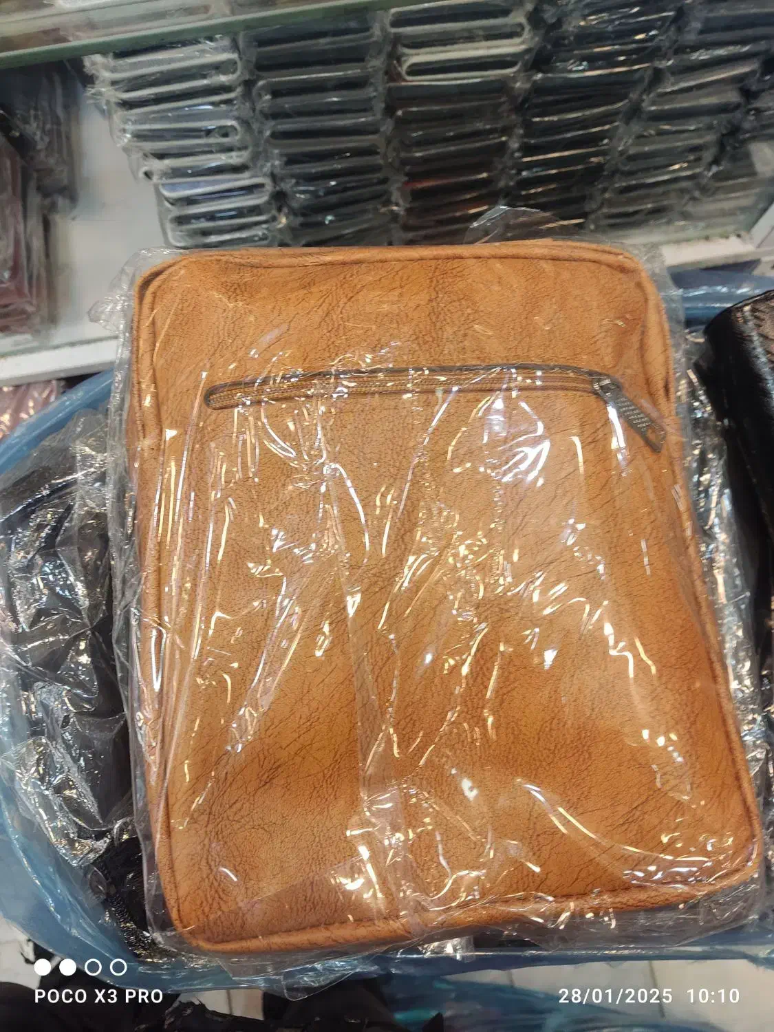 کیف دوشی وقت عمده|کیف، کفش، کمربند|تبریز, |دیوار