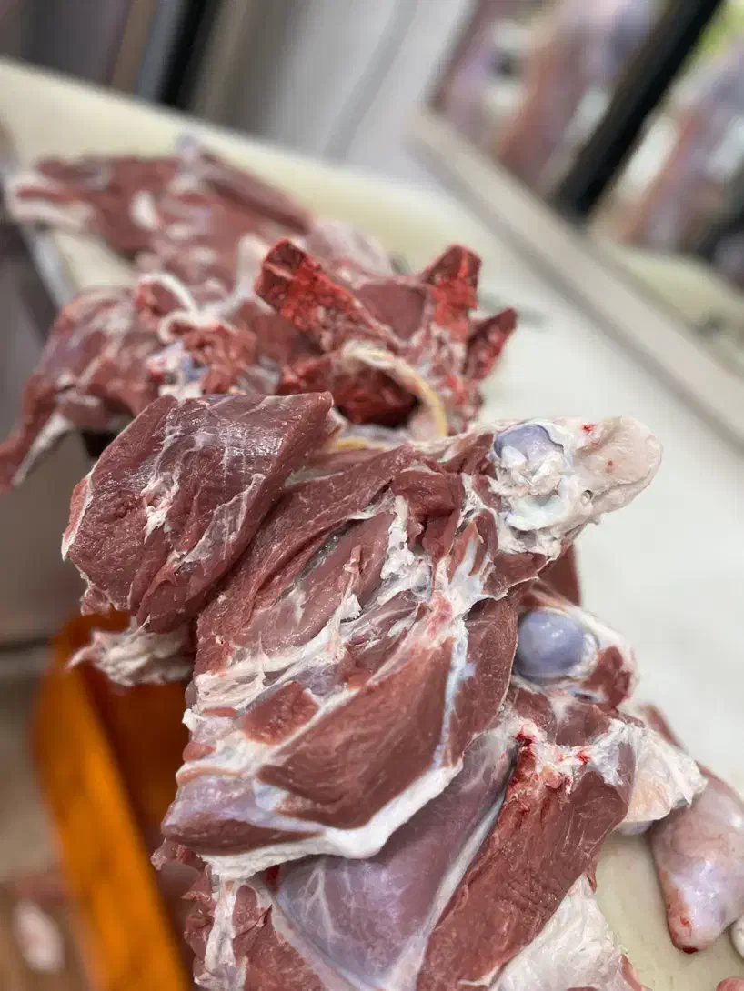 نیازمند نیرو برای کار در قصابی|استخدام خدمات فروشگاه و رستوران|فیروزآباد (فارس), |دیوار