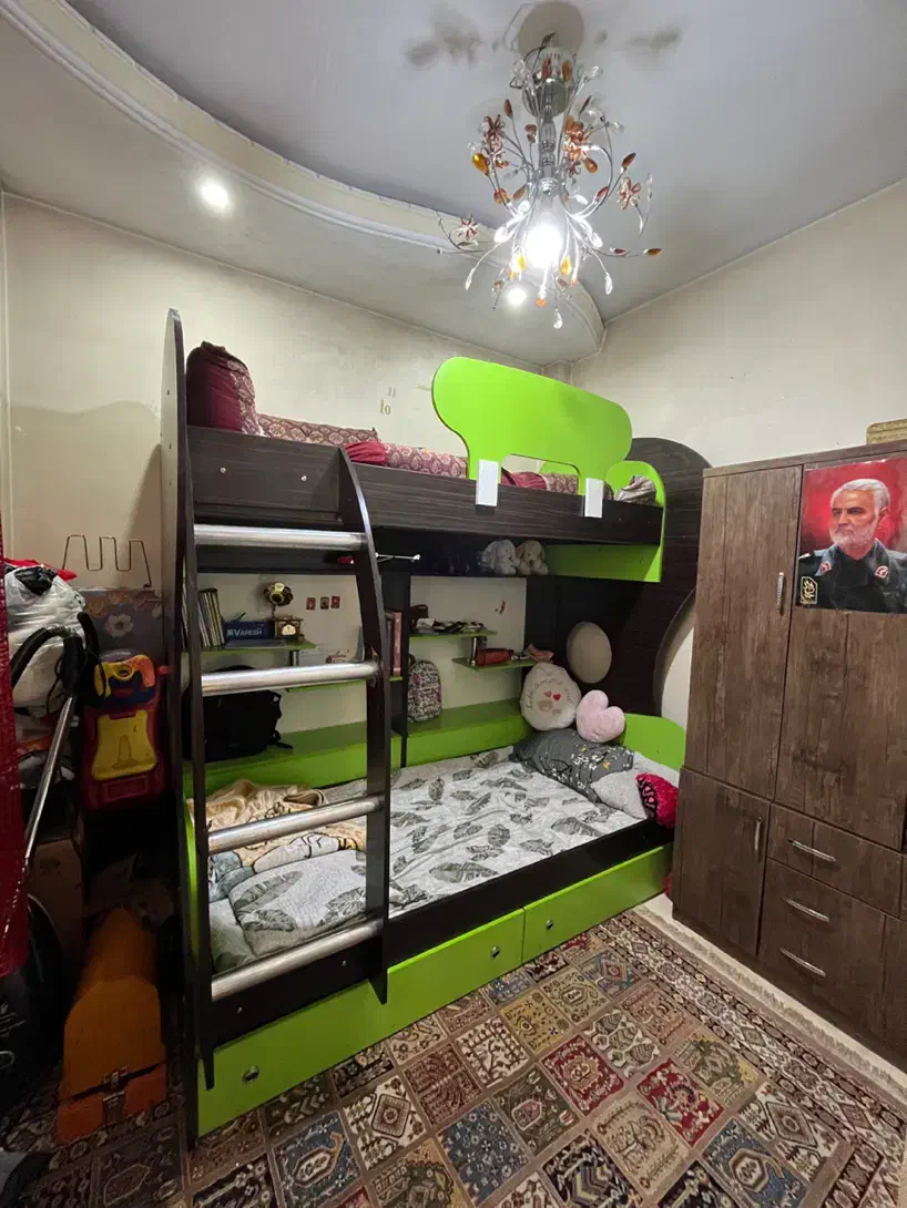 واحد شمالی با آسانسور بدون مالک