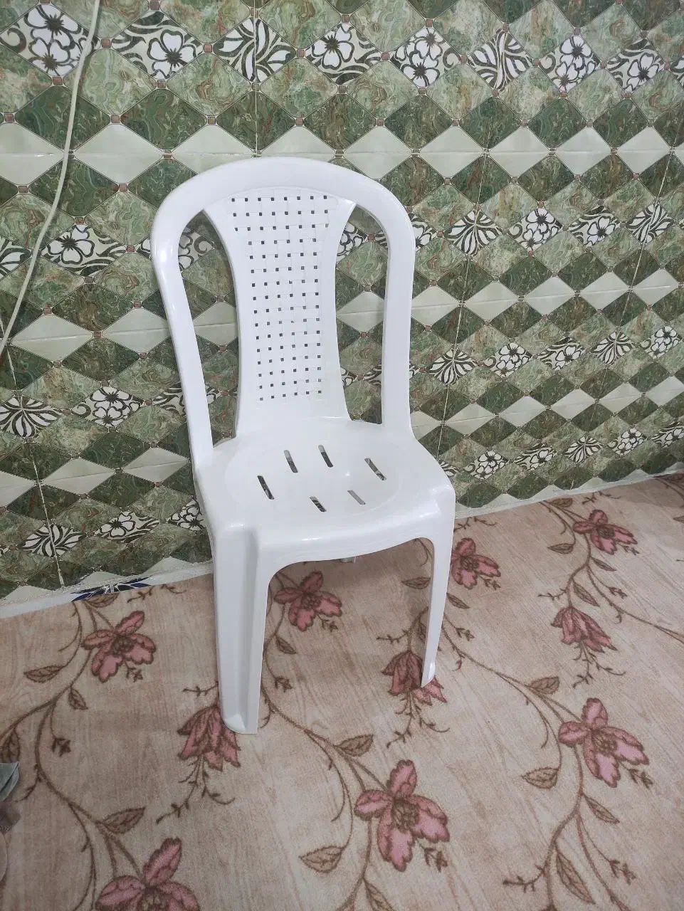 صندلی پلاستیکی|مبلمان خانگی و میز عسلی|نورآباد, |دیوار