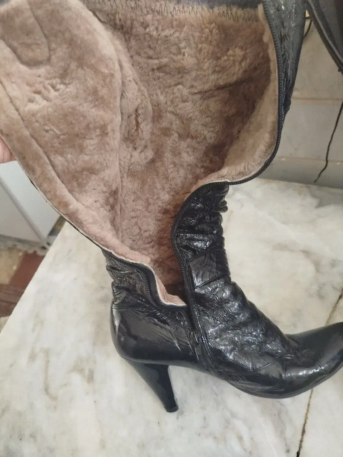 چند جفت کفش بوت و نیم بوت وصندل سایز۳۷و۳۸|کیف، کفش، کمربند|سنندج, |دیوار